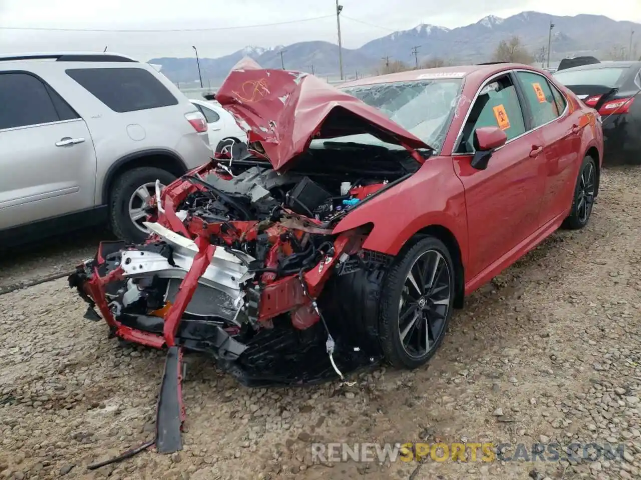 2 Photograph of a damaged car 4T1K61AK5LU300672 TOYOTA CAMRY 2020