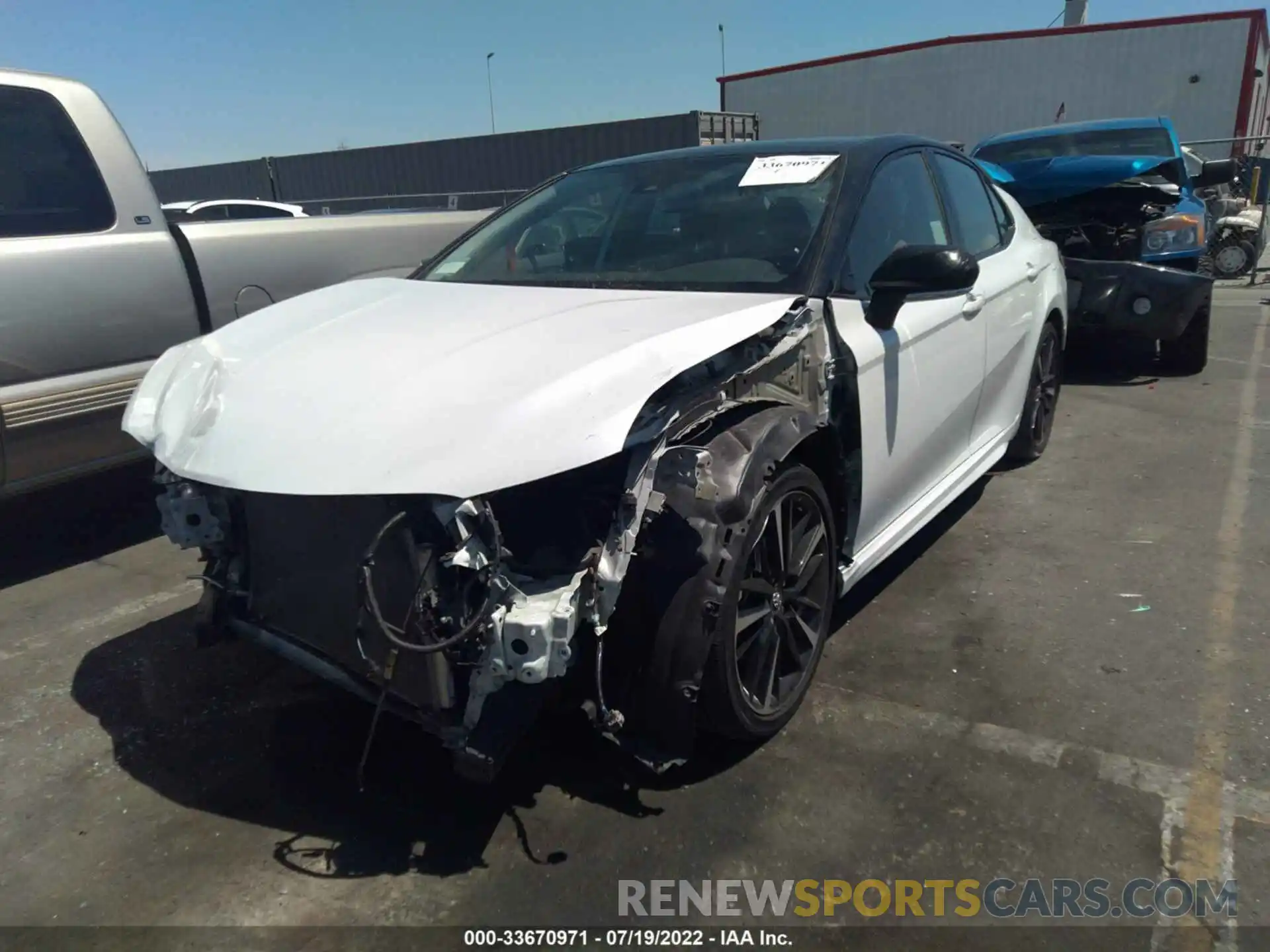 6 Photograph of a damaged car 4T1K61AK5LU303040 TOYOTA CAMRY 2020