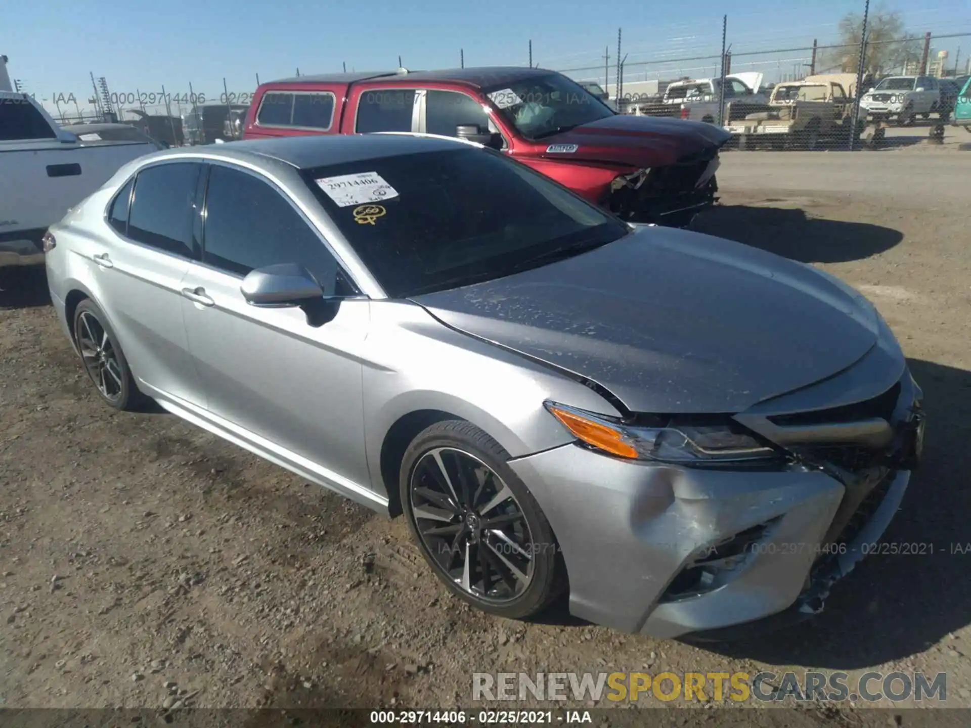 1 Photograph of a damaged car 4T1K61AK5LU305225 TOYOTA CAMRY 2020