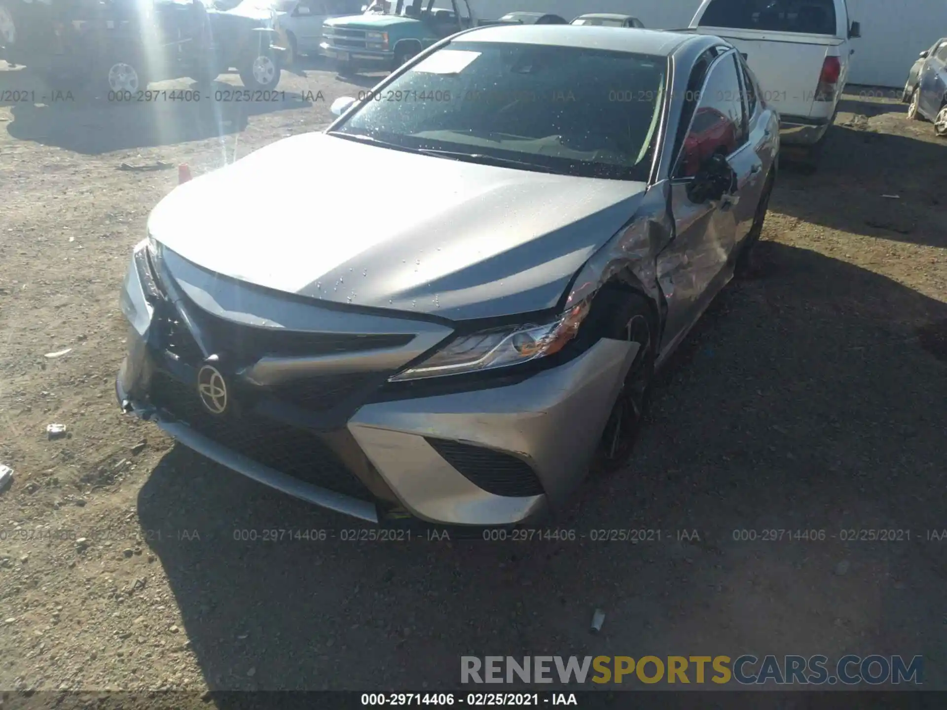 6 Photograph of a damaged car 4T1K61AK5LU305225 TOYOTA CAMRY 2020