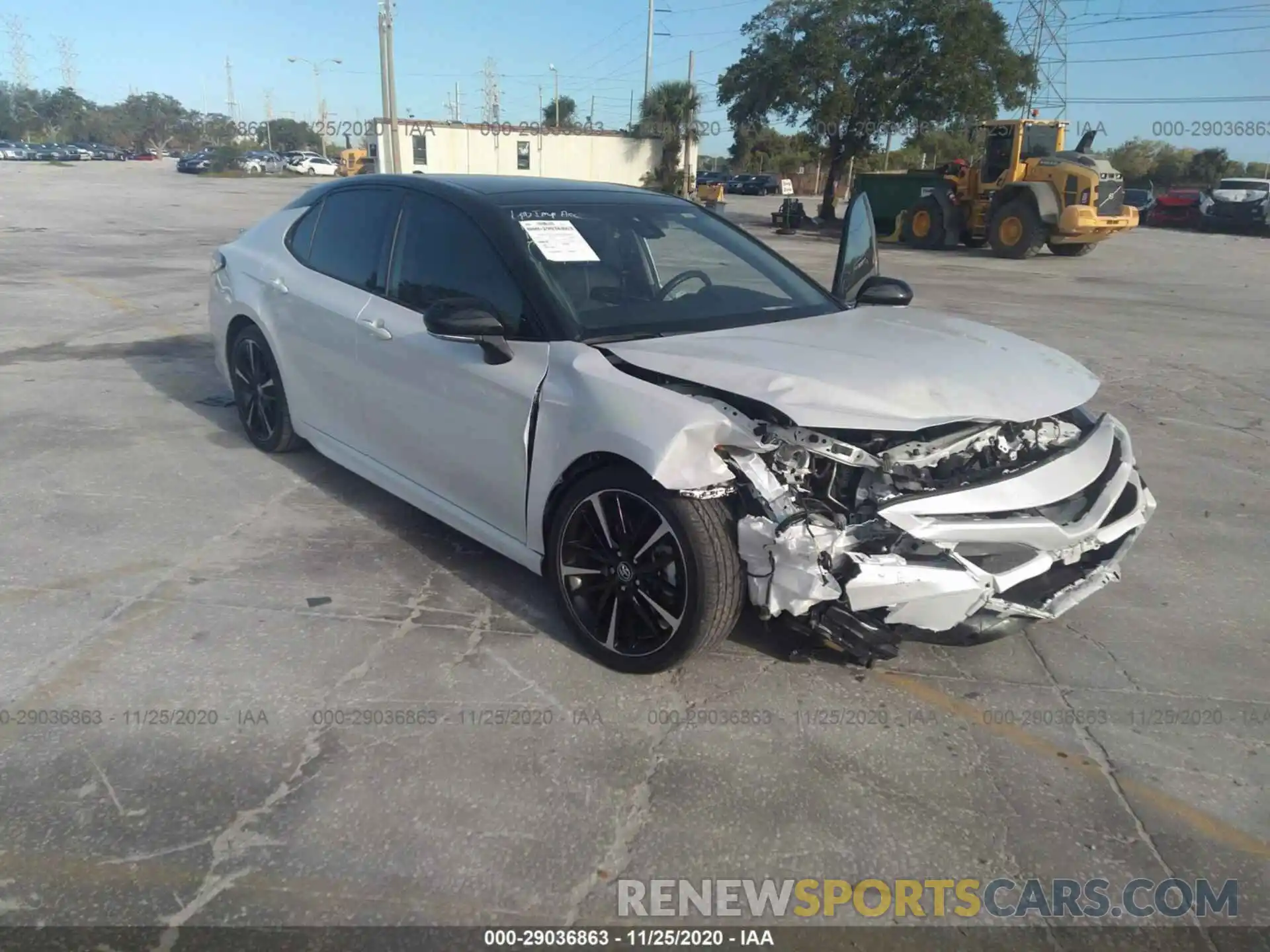 1 Photograph of a damaged car 4T1K61AK5LU311669 TOYOTA CAMRY 2020