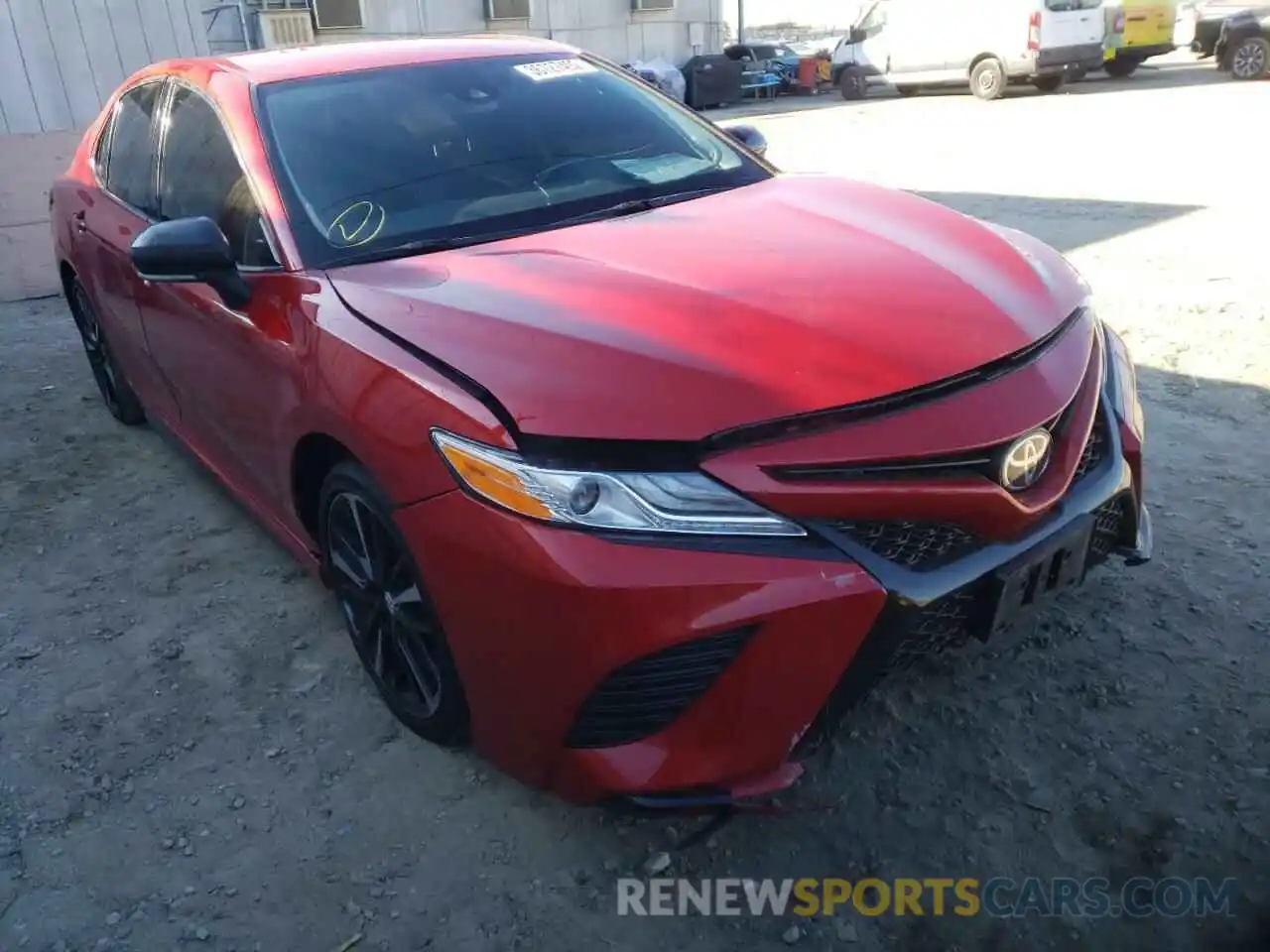 1 Photograph of a damaged car 4T1K61AK5LU316354 TOYOTA CAMRY 2020