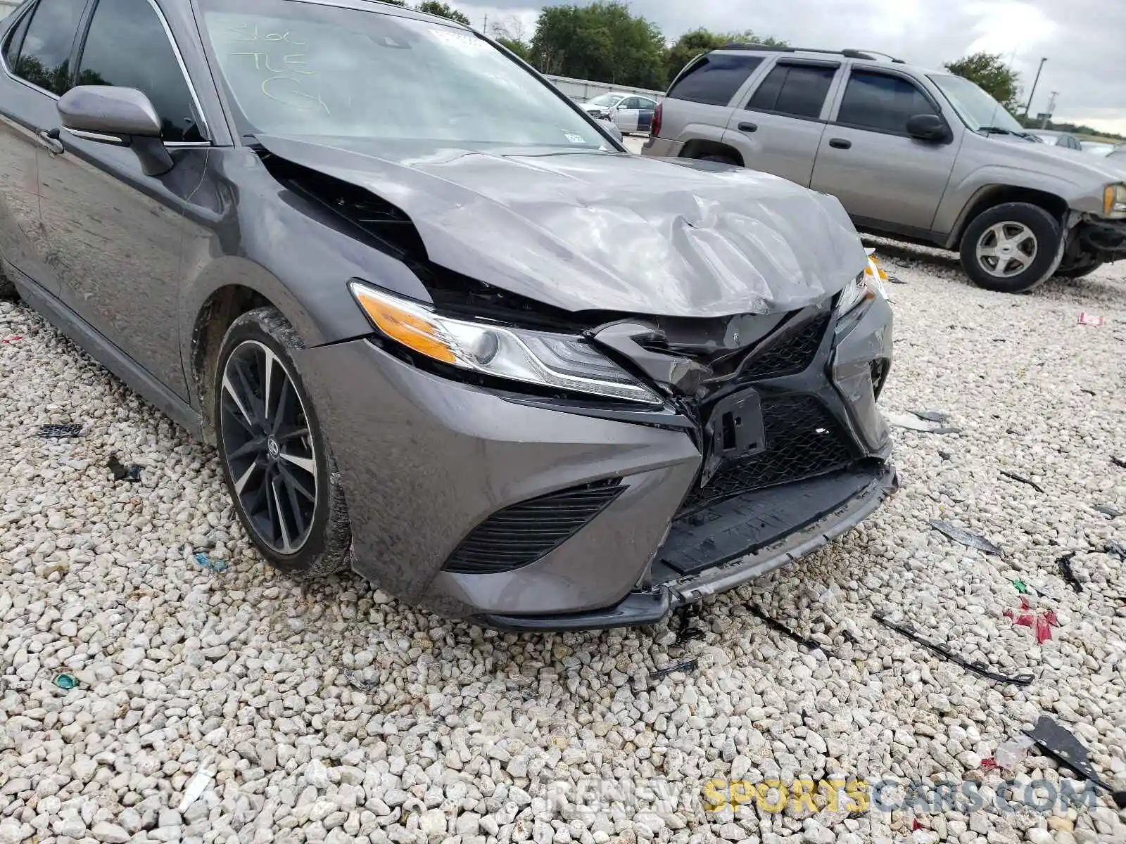 9 Photograph of a damaged car 4T1K61AK5LU317505 TOYOTA CAMRY 2020