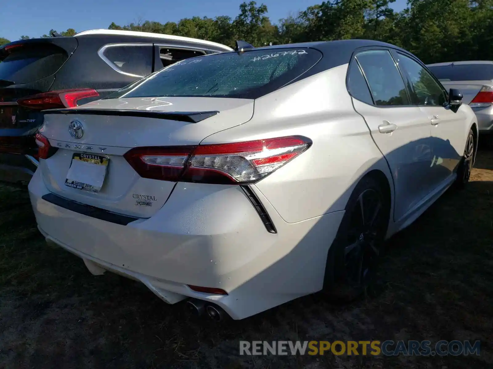 4 Photograph of a damaged car 4T1K61AK5LU320453 TOYOTA CAMRY 2020