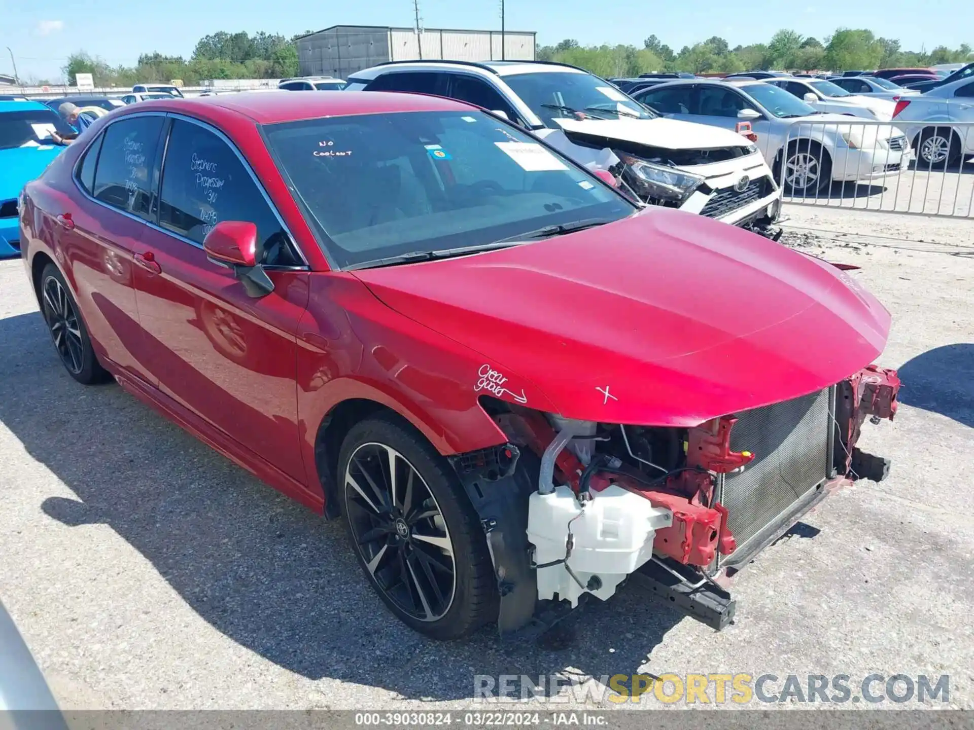 1 Photograph of a damaged car 4T1K61AK5LU338886 TOYOTA CAMRY 2020