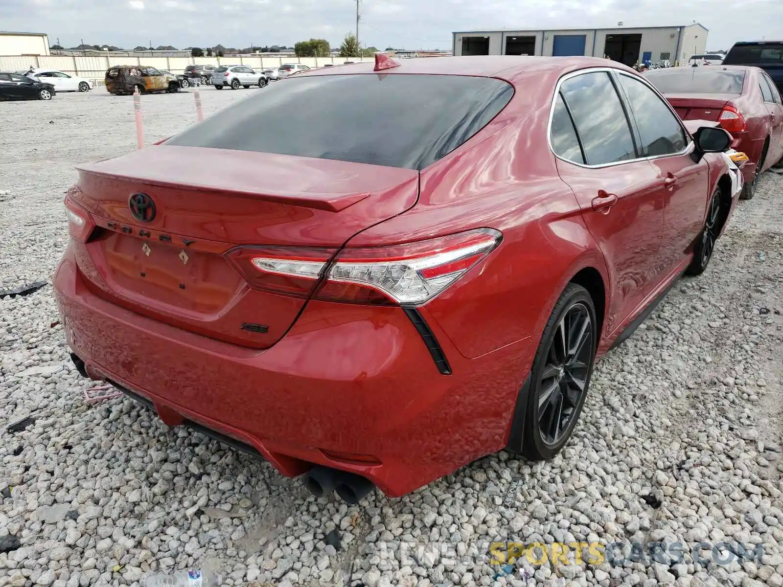 4 Photograph of a damaged car 4T1K61AK5LU354456 TOYOTA CAMRY 2020