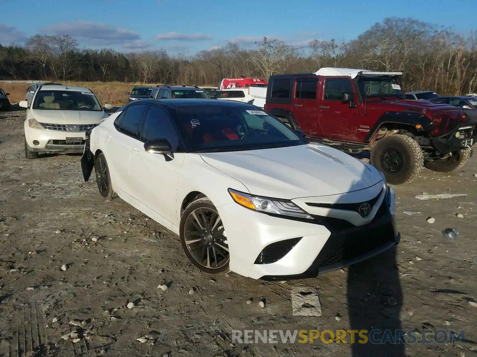 1 Photograph of a damaged car 4T1K61AK5LU365618 TOYOTA CAMRY 2020