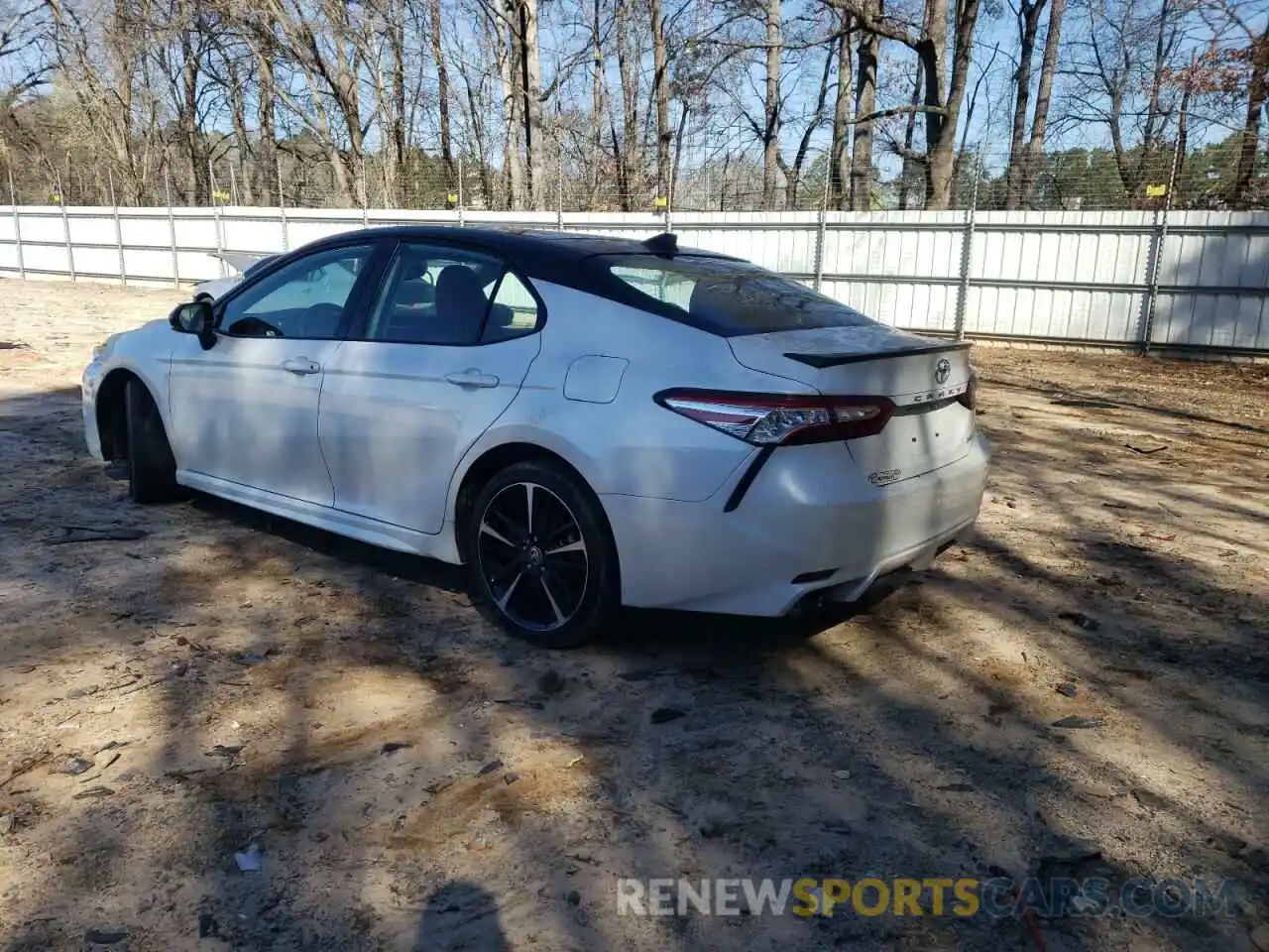 3 Photograph of a damaged car 4T1K61AK5LU371063 TOYOTA CAMRY 2020