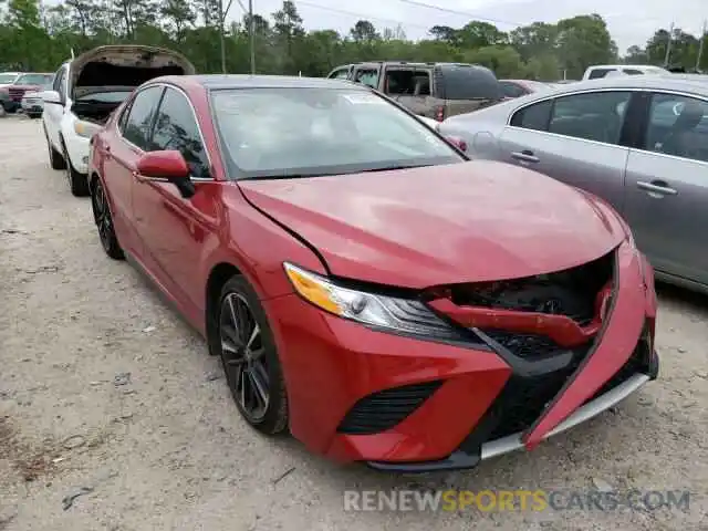 1 Photograph of a damaged car 4T1K61AK5LU375274 TOYOTA CAMRY 2020