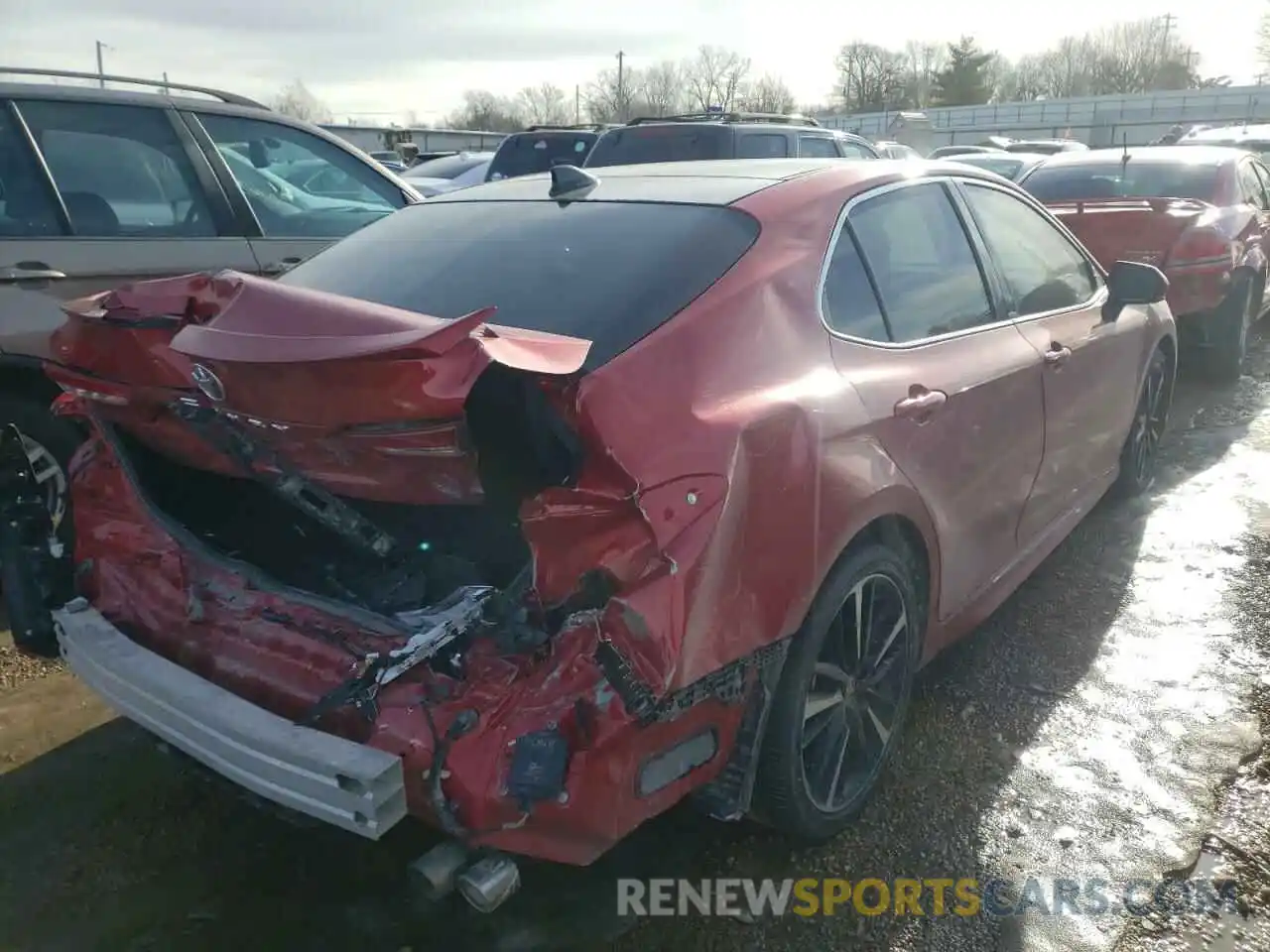 4 Photograph of a damaged car 4T1K61AK5LU377400 TOYOTA CAMRY 2020