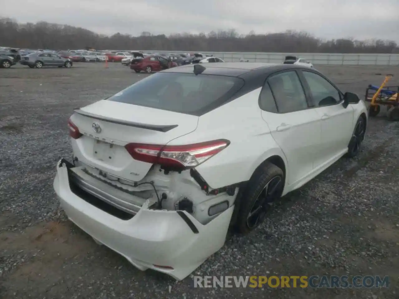 4 Photograph of a damaged car 4T1K61AK5LU378904 TOYOTA CAMRY 2020