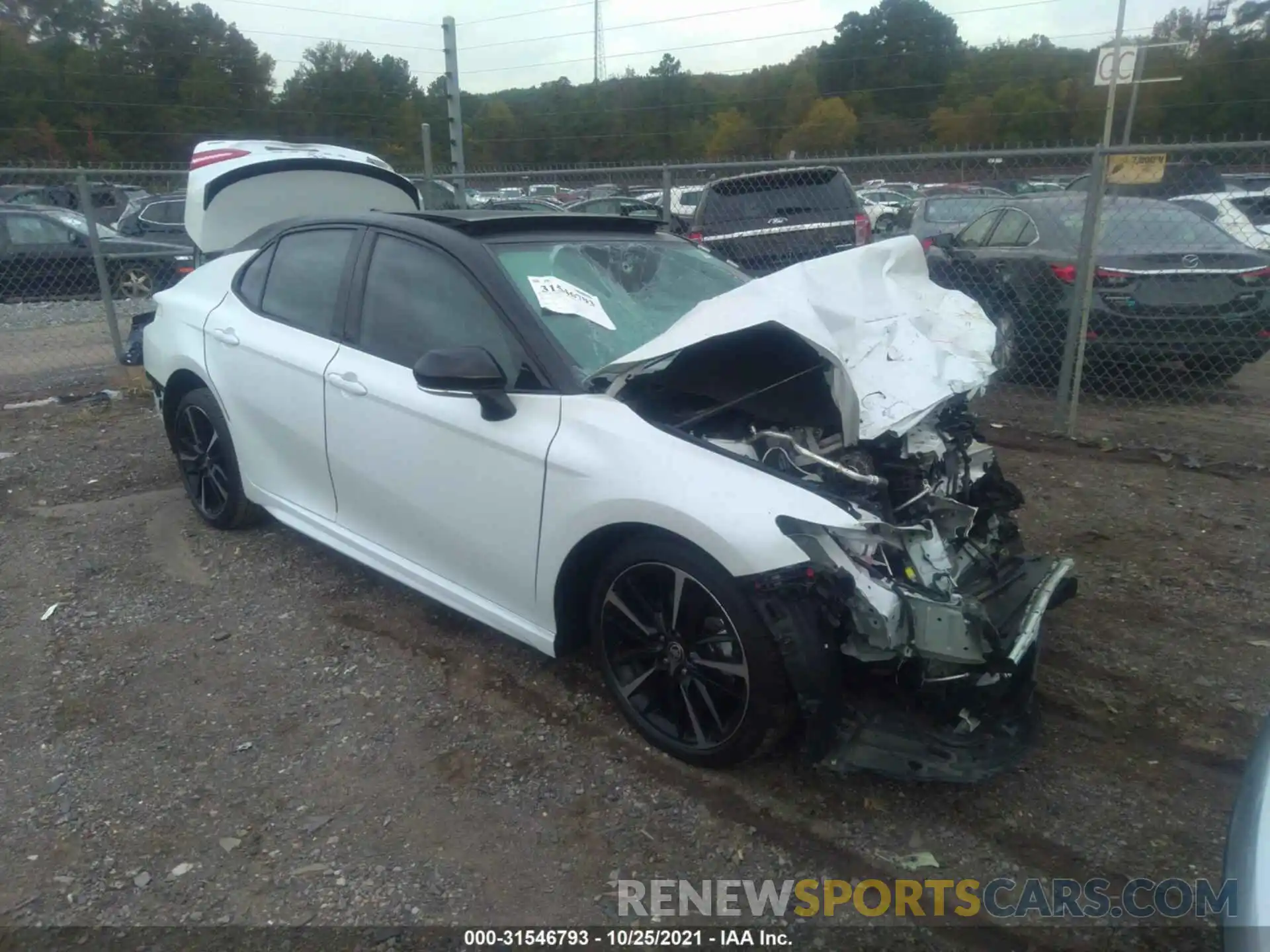 1 Photograph of a damaged car 4T1K61AK5LU383262 TOYOTA CAMRY 2020