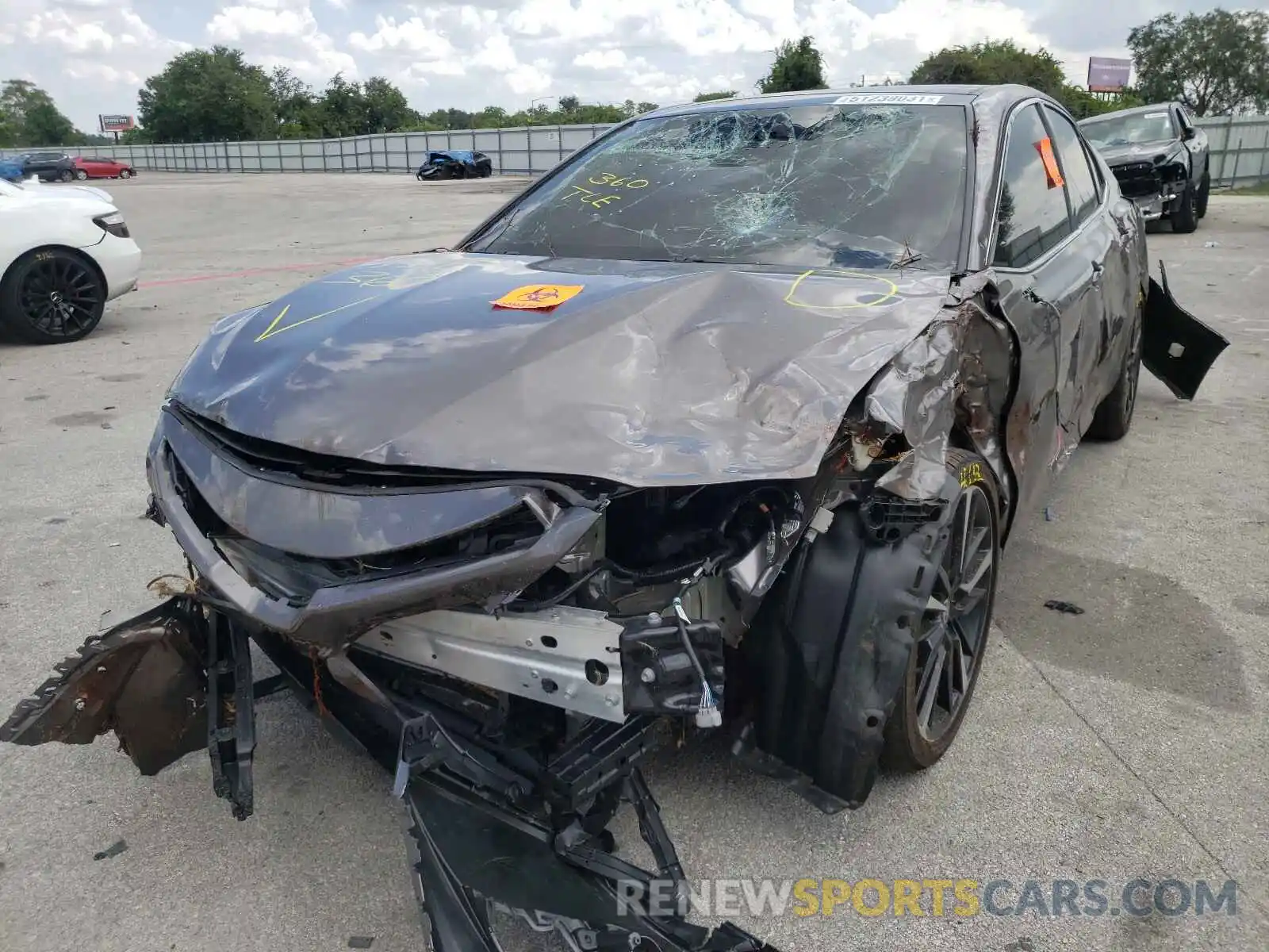 2 Photograph of a damaged car 4T1K61AK5LU384170 TOYOTA CAMRY 2020