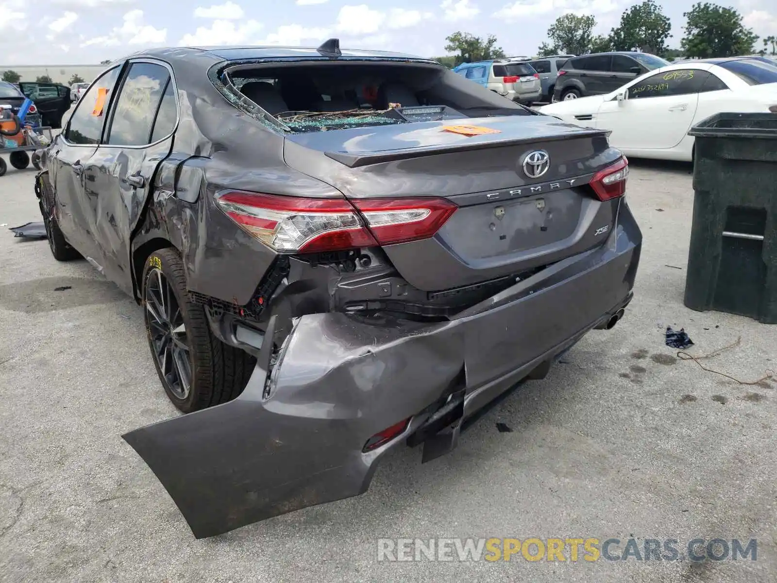 3 Photograph of a damaged car 4T1K61AK5LU384170 TOYOTA CAMRY 2020