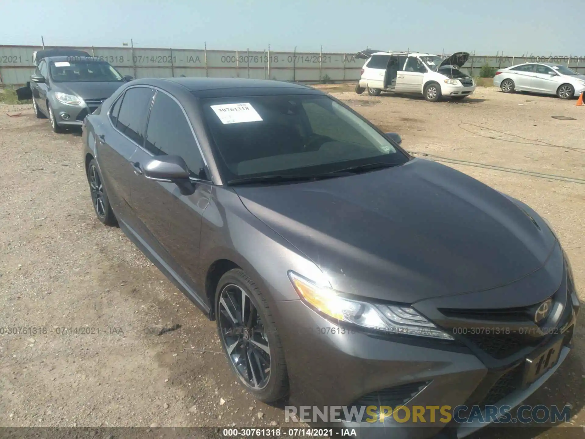 6 Photograph of a damaged car 4T1K61AK5LU505005 TOYOTA CAMRY 2020