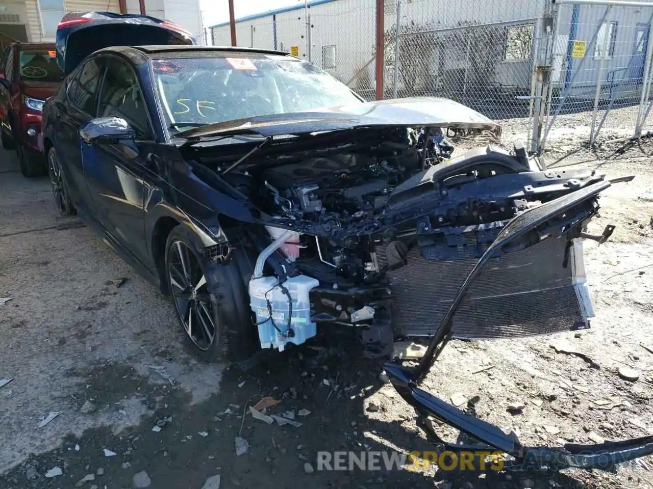 1 Photograph of a damaged car 4T1K61AK5LU857601 TOYOTA CAMRY 2020