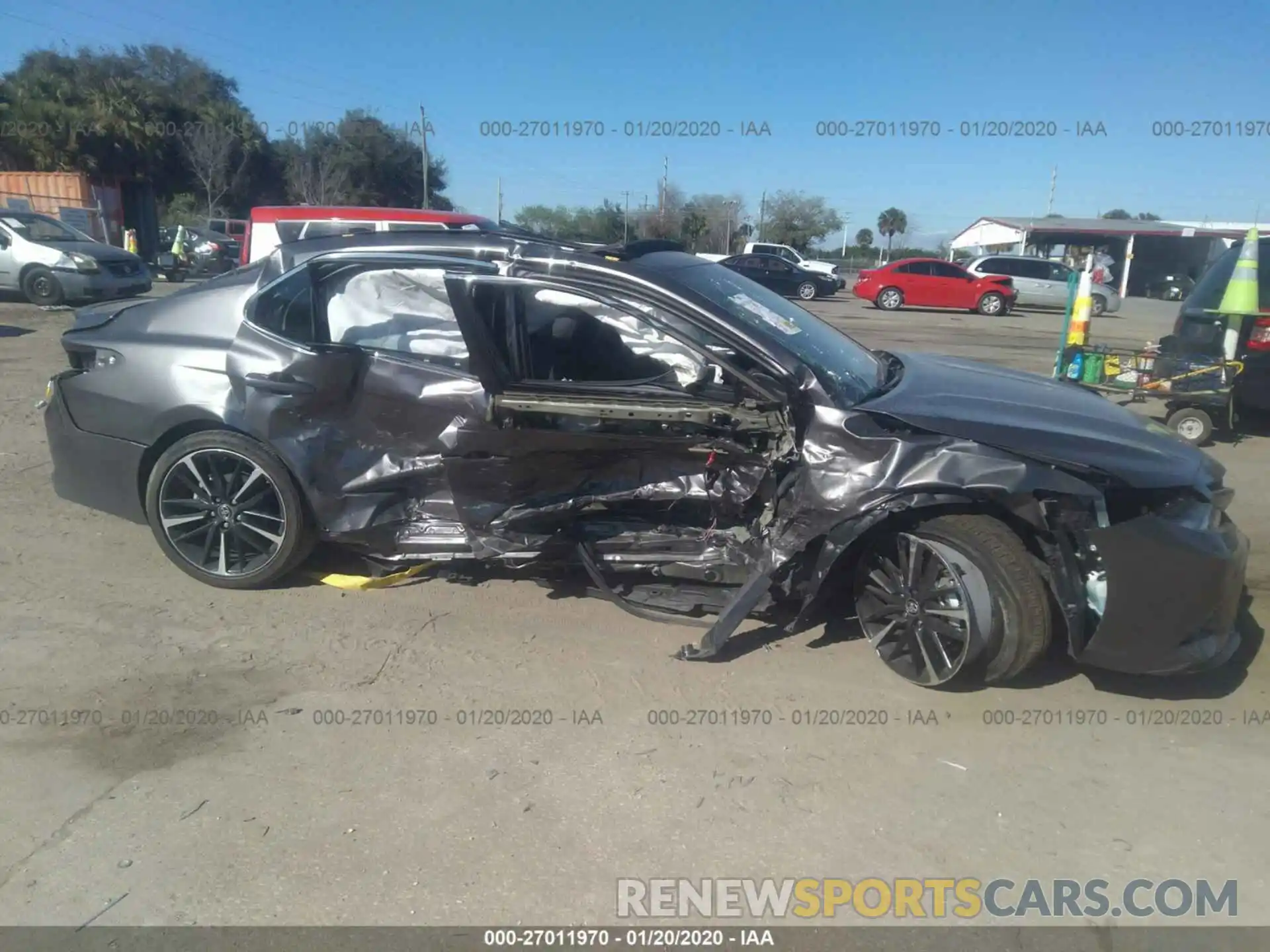 6 Photograph of a damaged car 4T1K61AK5LU858120 TOYOTA CAMRY 2020