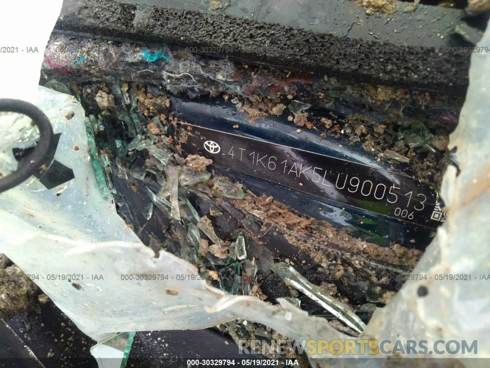 9 Photograph of a damaged car 4T1K61AK5LU900513 TOYOTA CAMRY 2020