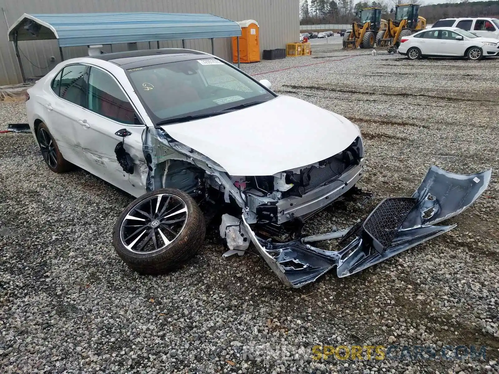 1 Photograph of a damaged car 4T1K61AK5LU916548 TOYOTA CAMRY 2020