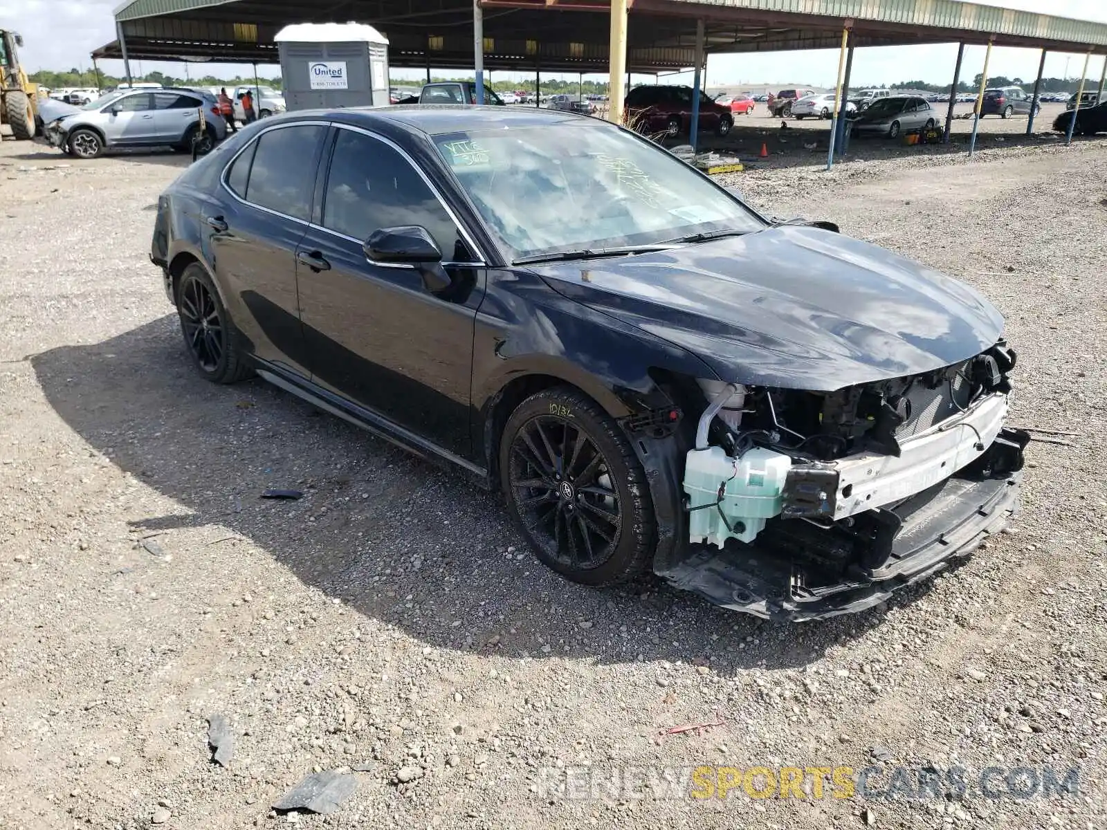 1 Photograph of a damaged car 4T1K61AK5LU924651 TOYOTA CAMRY 2020