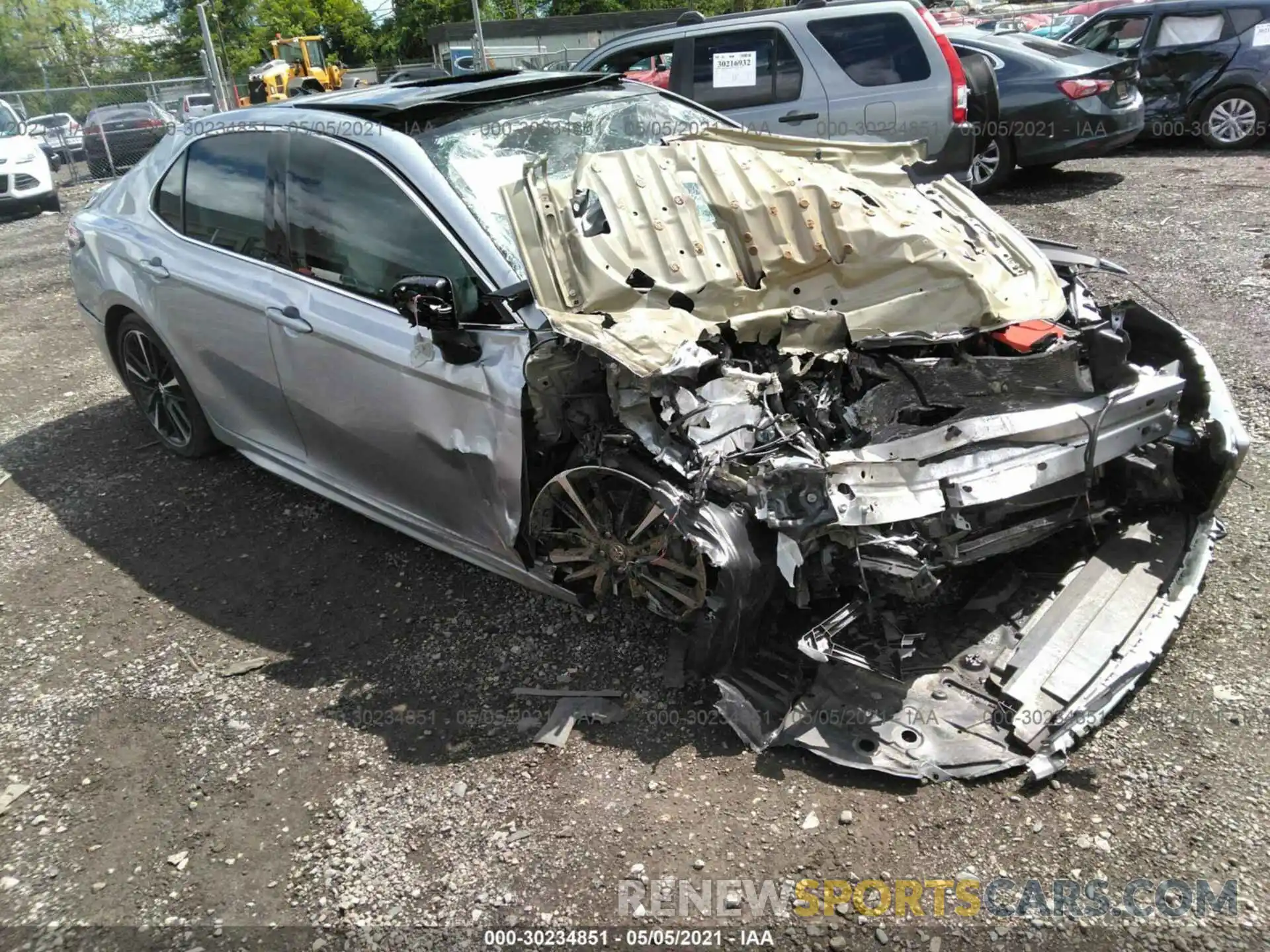 1 Photograph of a damaged car 4T1K61AK5LU928327 TOYOTA CAMRY 2020