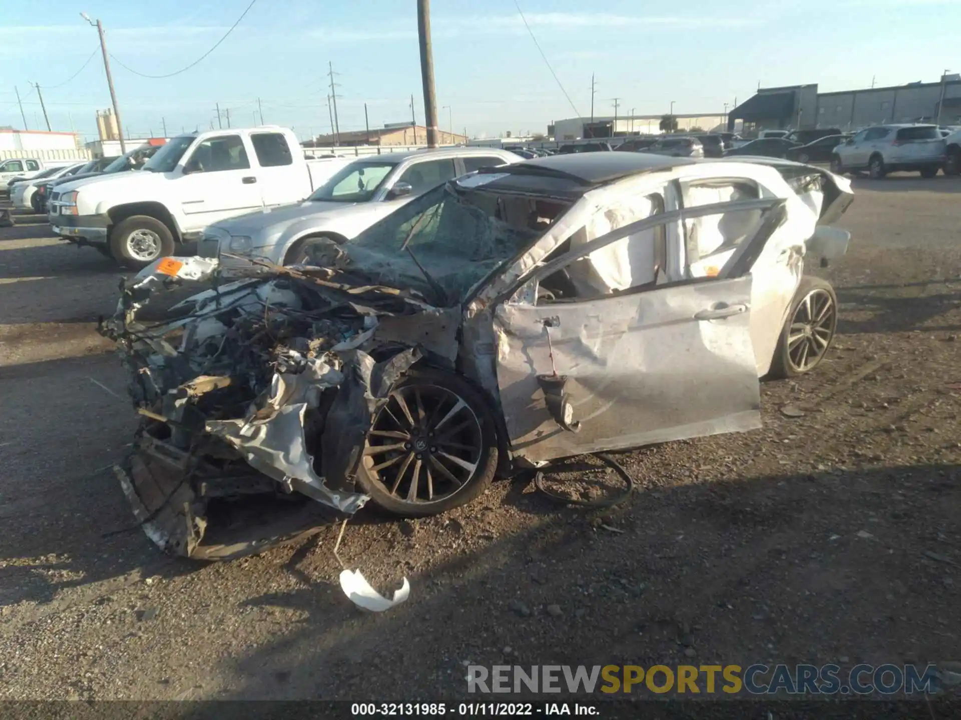 2 Photograph of a damaged car 4T1K61AK5LU977897 TOYOTA CAMRY 2020