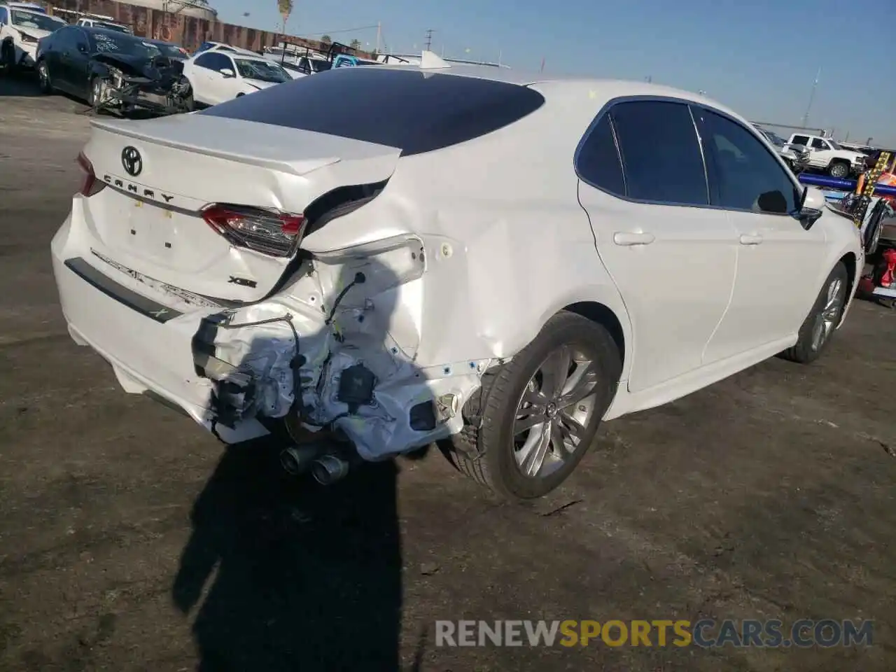 4 Photograph of a damaged car 4T1K61AK5LU990987 TOYOTA CAMRY 2020