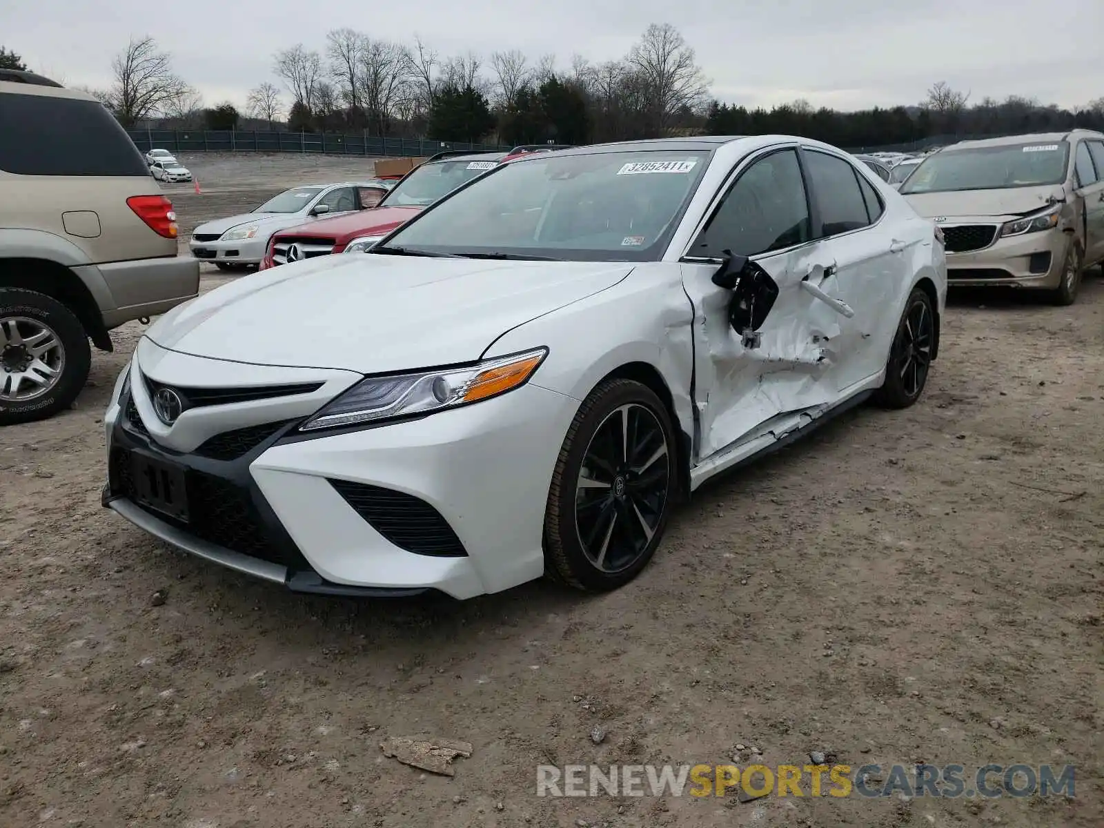 2 Photograph of a damaged car 4T1K61AK5LU995235 TOYOTA CAMRY 2020