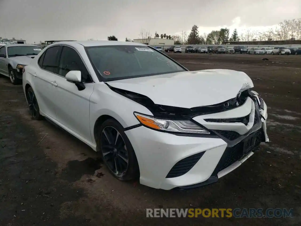 1 Photograph of a damaged car 4T1K61AK6LU307887 TOYOTA CAMRY 2020