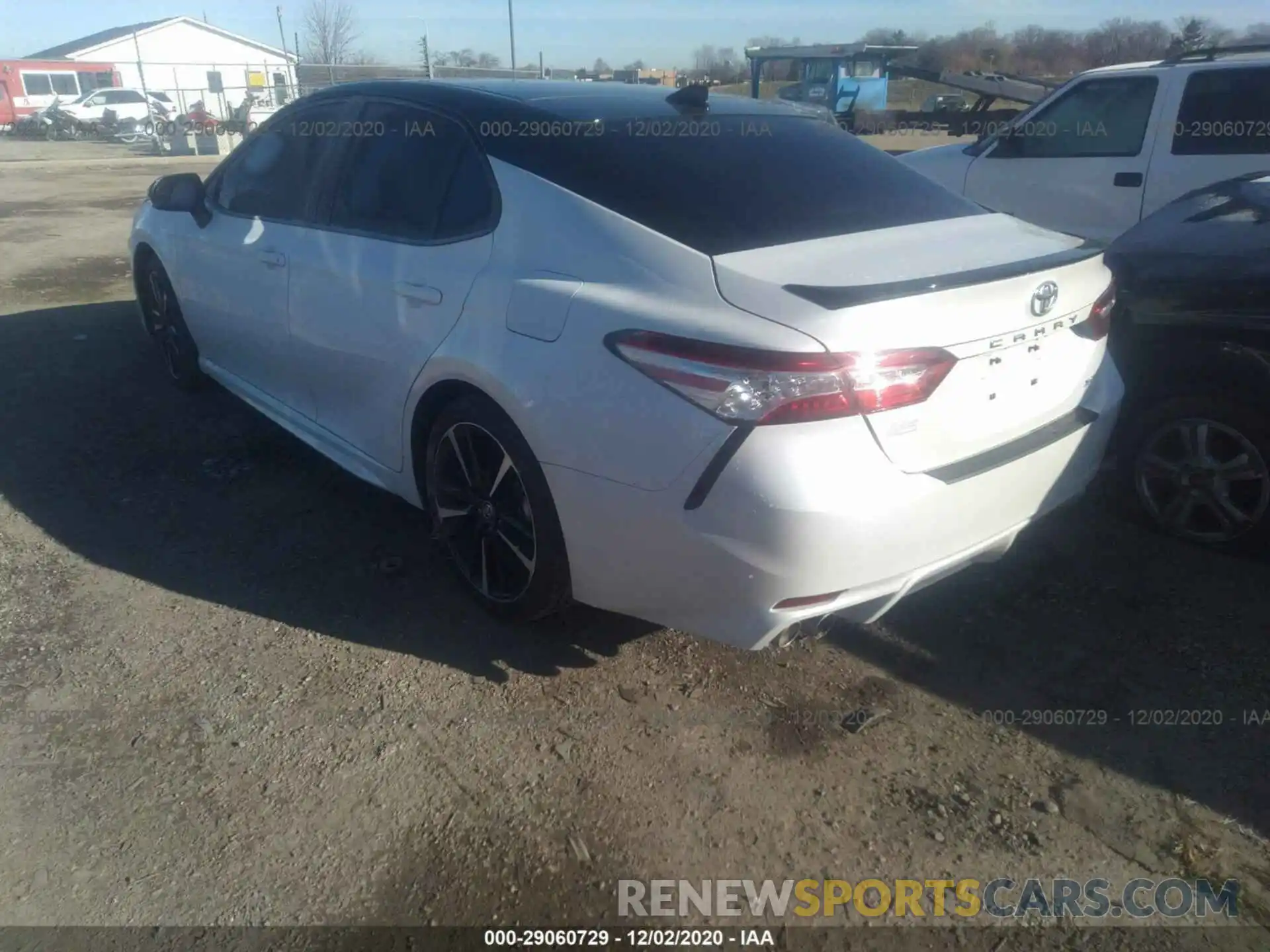 3 Photograph of a damaged car 4T1K61AK6LU313379 TOYOTA CAMRY 2020