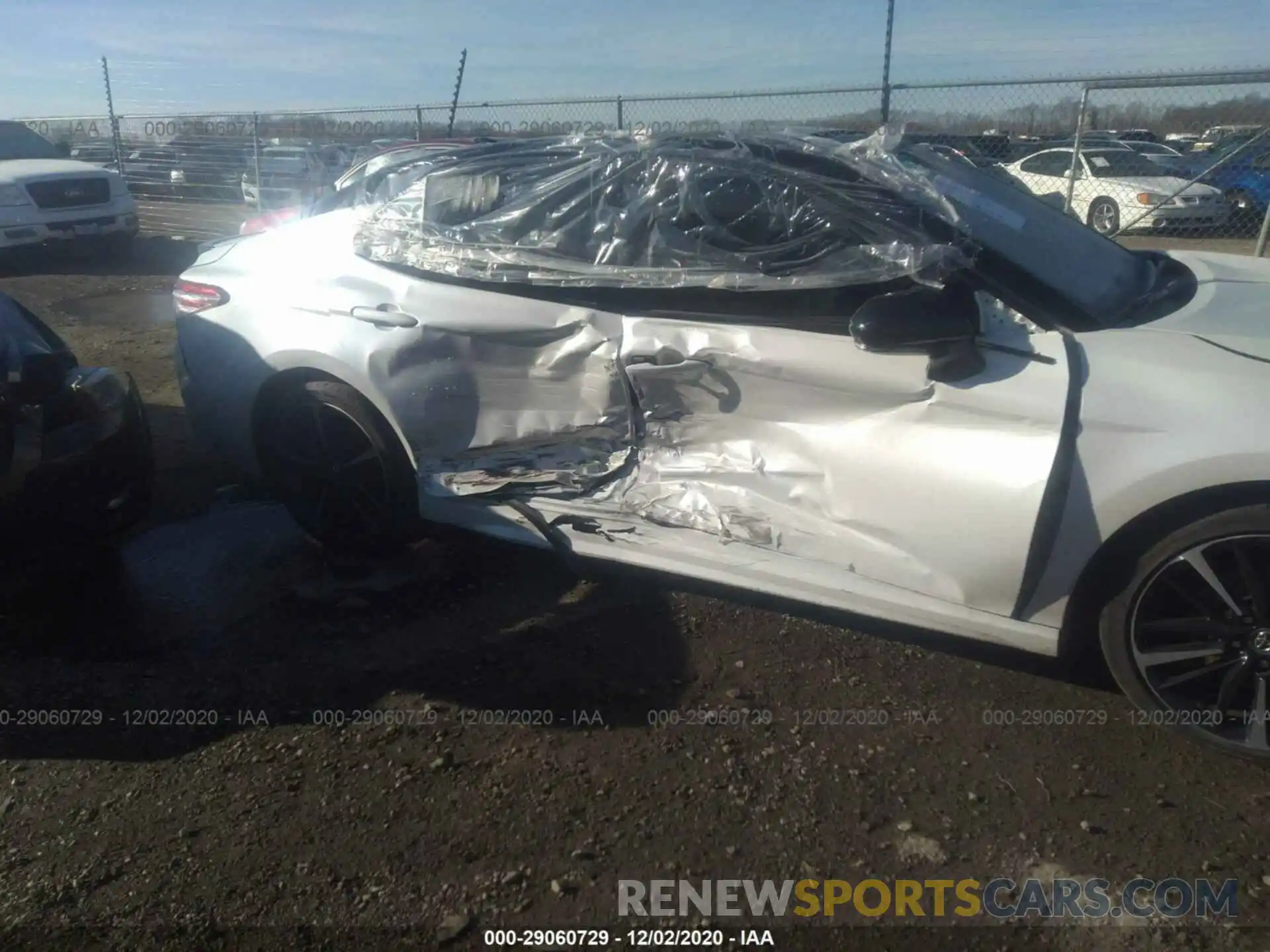 6 Photograph of a damaged car 4T1K61AK6LU313379 TOYOTA CAMRY 2020