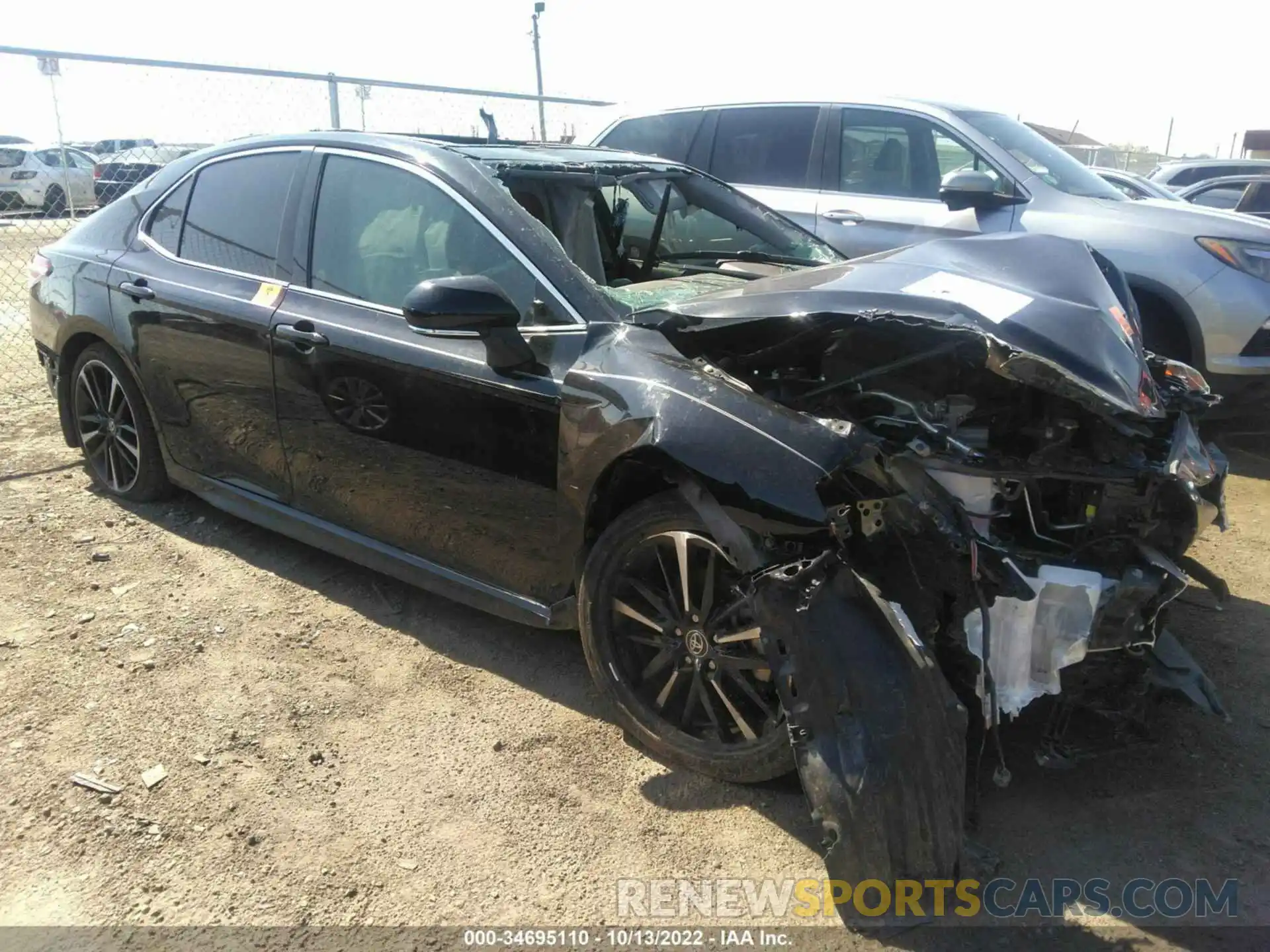 1 Photograph of a damaged car 4T1K61AK6LU321370 TOYOTA CAMRY 2020