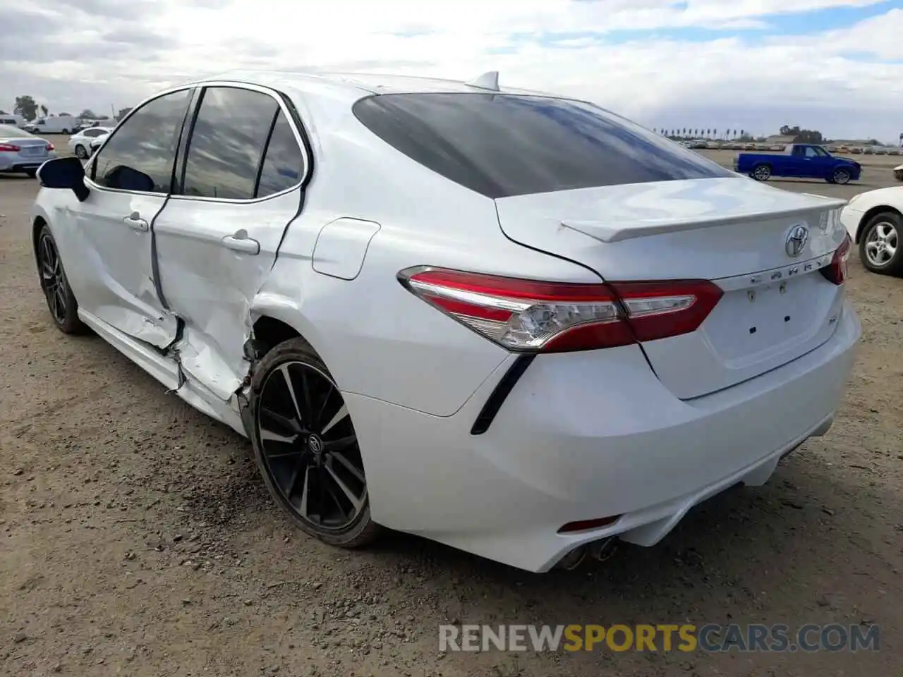 3 Photograph of a damaged car 4T1K61AK6LU321952 TOYOTA CAMRY 2020