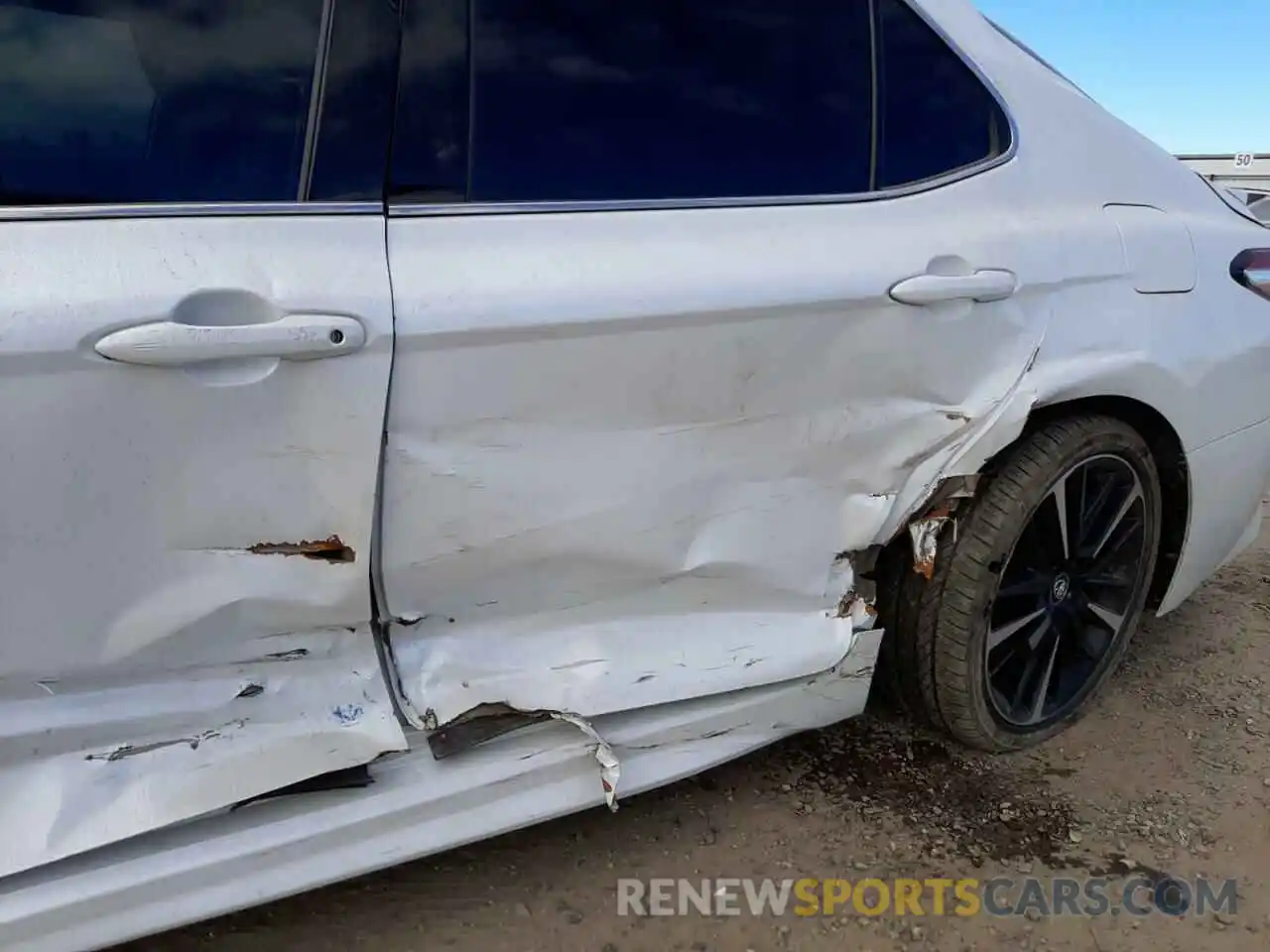 9 Photograph of a damaged car 4T1K61AK6LU321952 TOYOTA CAMRY 2020