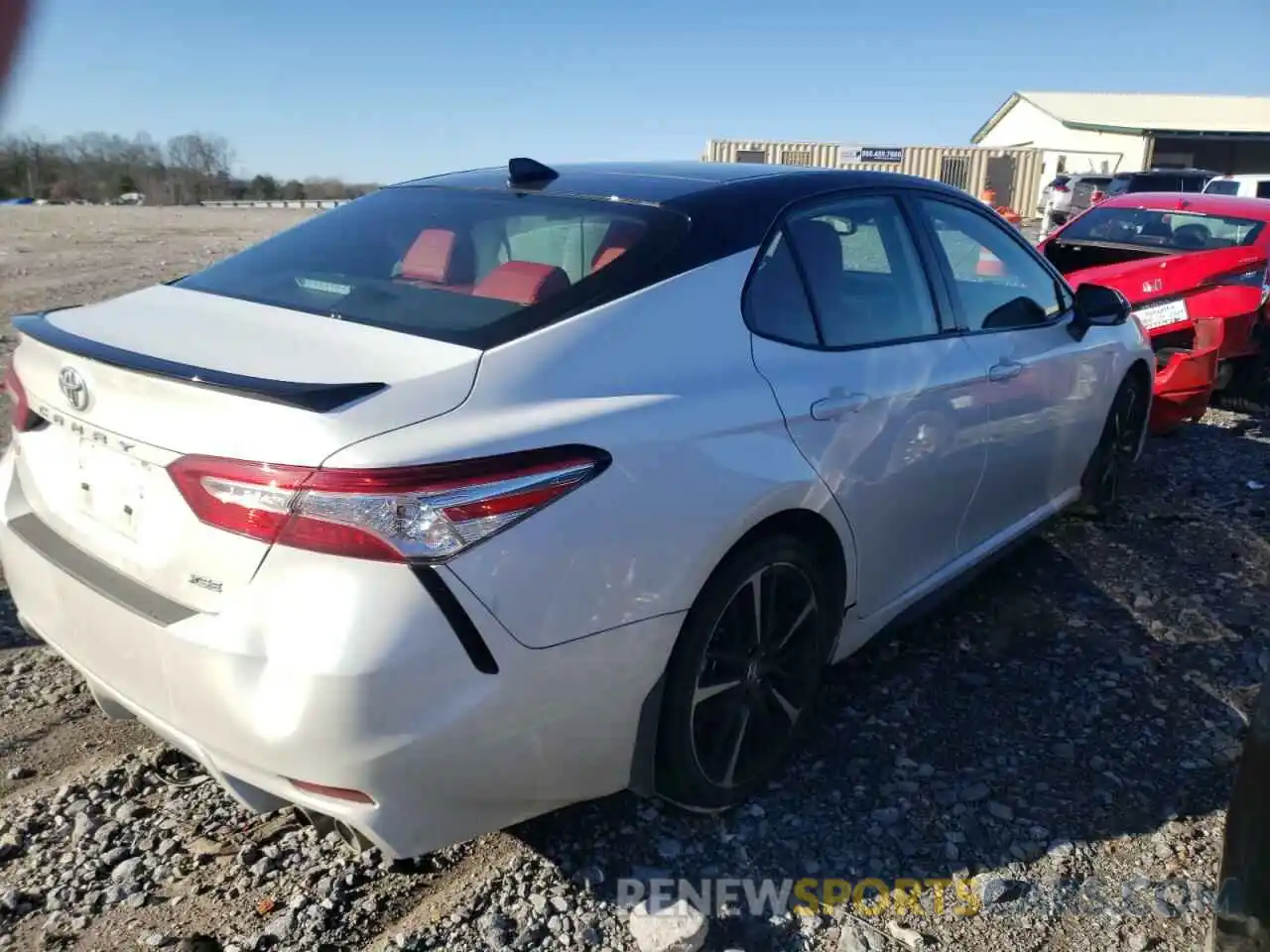 4 Photograph of a damaged car 4T1K61AK6LU330621 TOYOTA CAMRY 2020