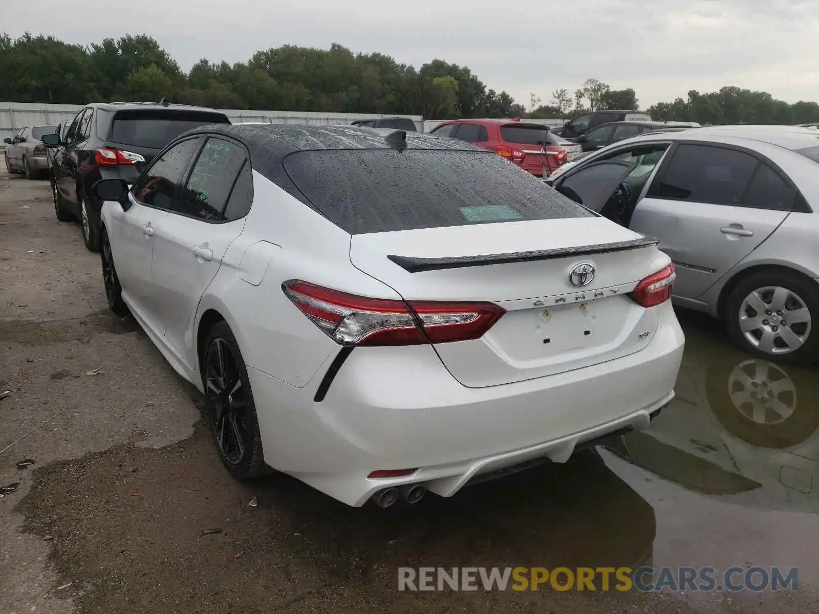 3 Photograph of a damaged car 4T1K61AK6LU349041 TOYOTA CAMRY 2020