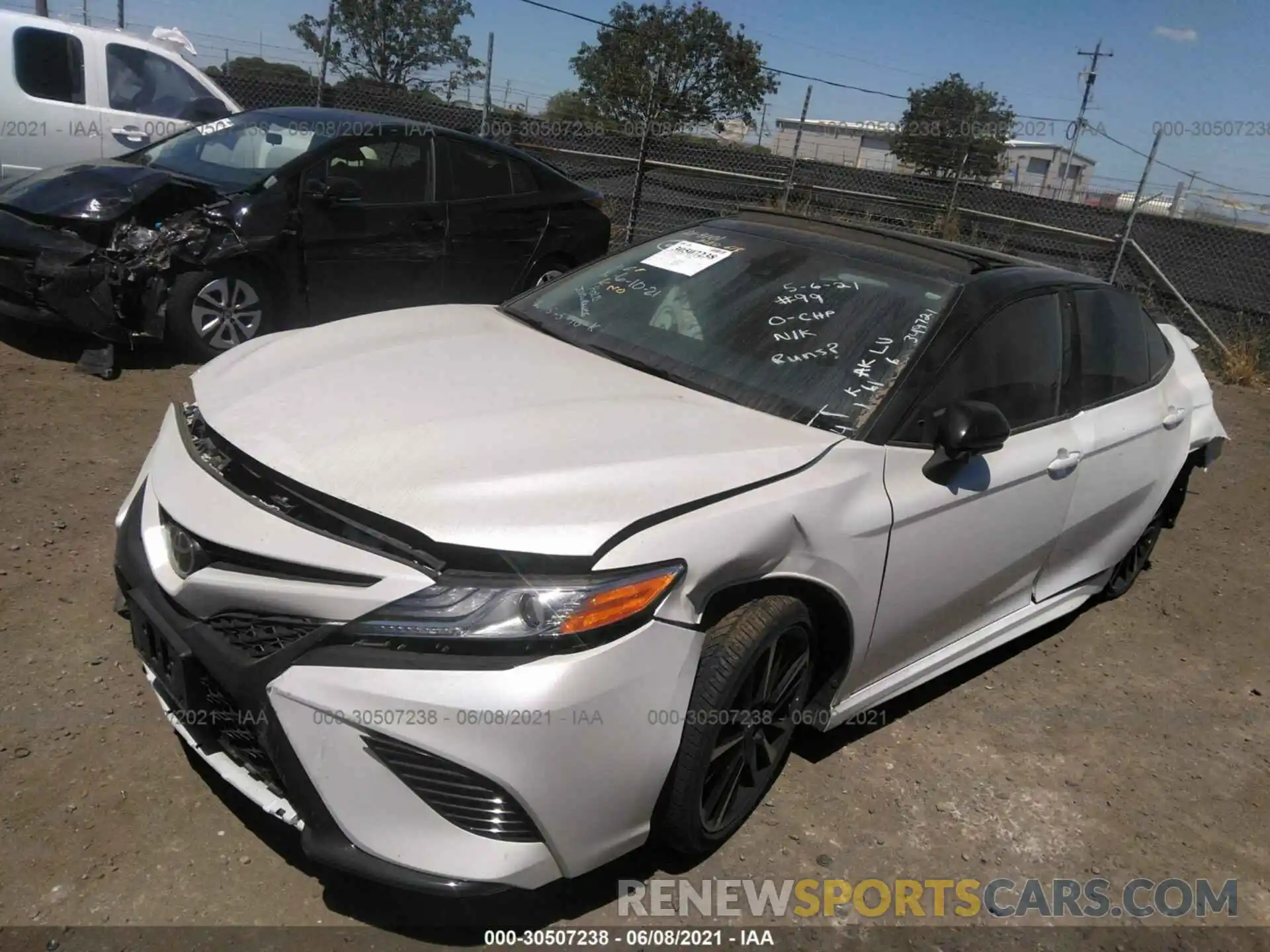 2 Photograph of a damaged car 4T1K61AK6LU349721 TOYOTA CAMRY 2020