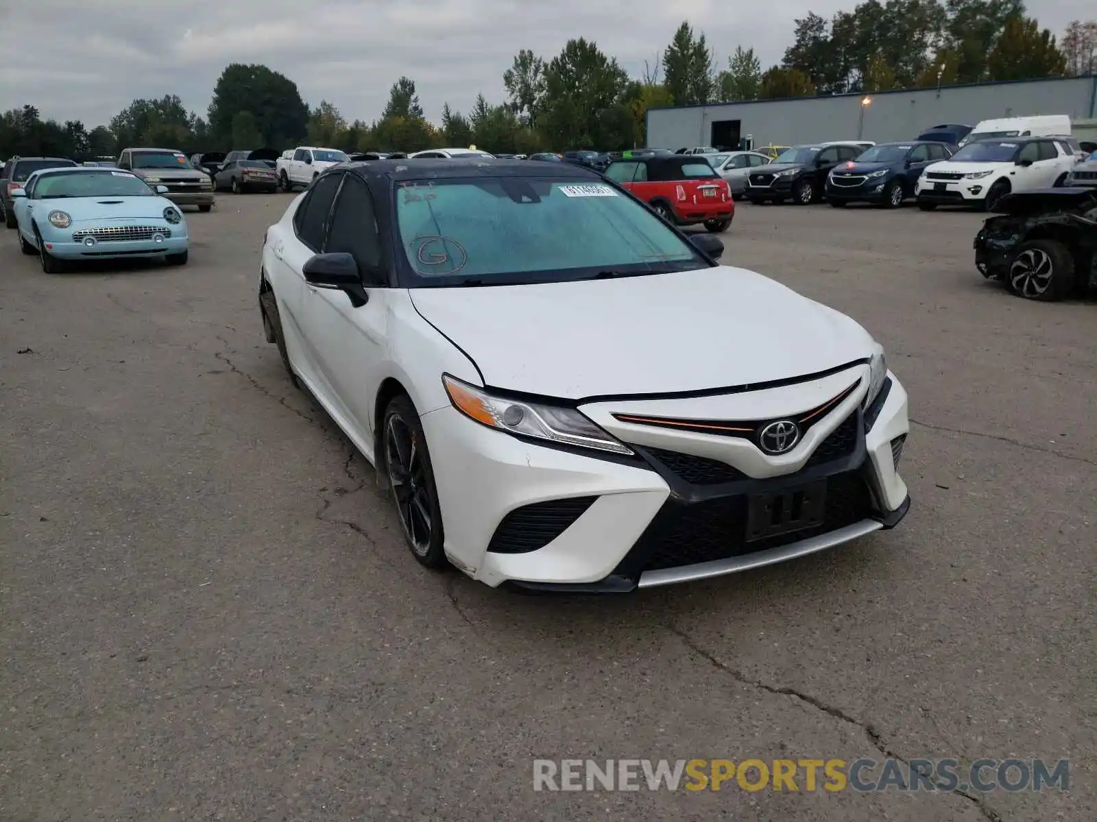 1 Photograph of a damaged car 4T1K61AK6LU353137 TOYOTA CAMRY 2020