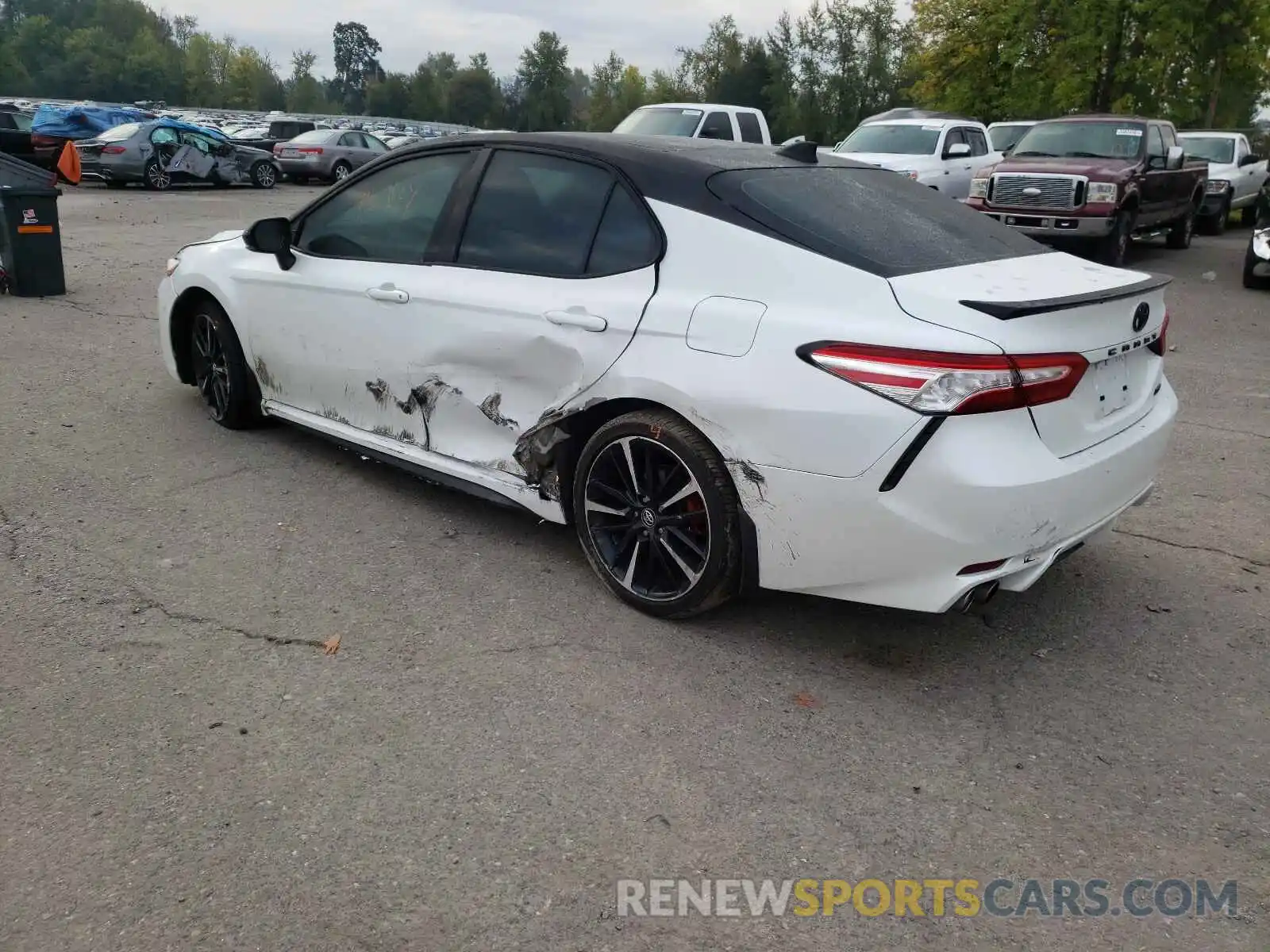 9 Photograph of a damaged car 4T1K61AK6LU353137 TOYOTA CAMRY 2020