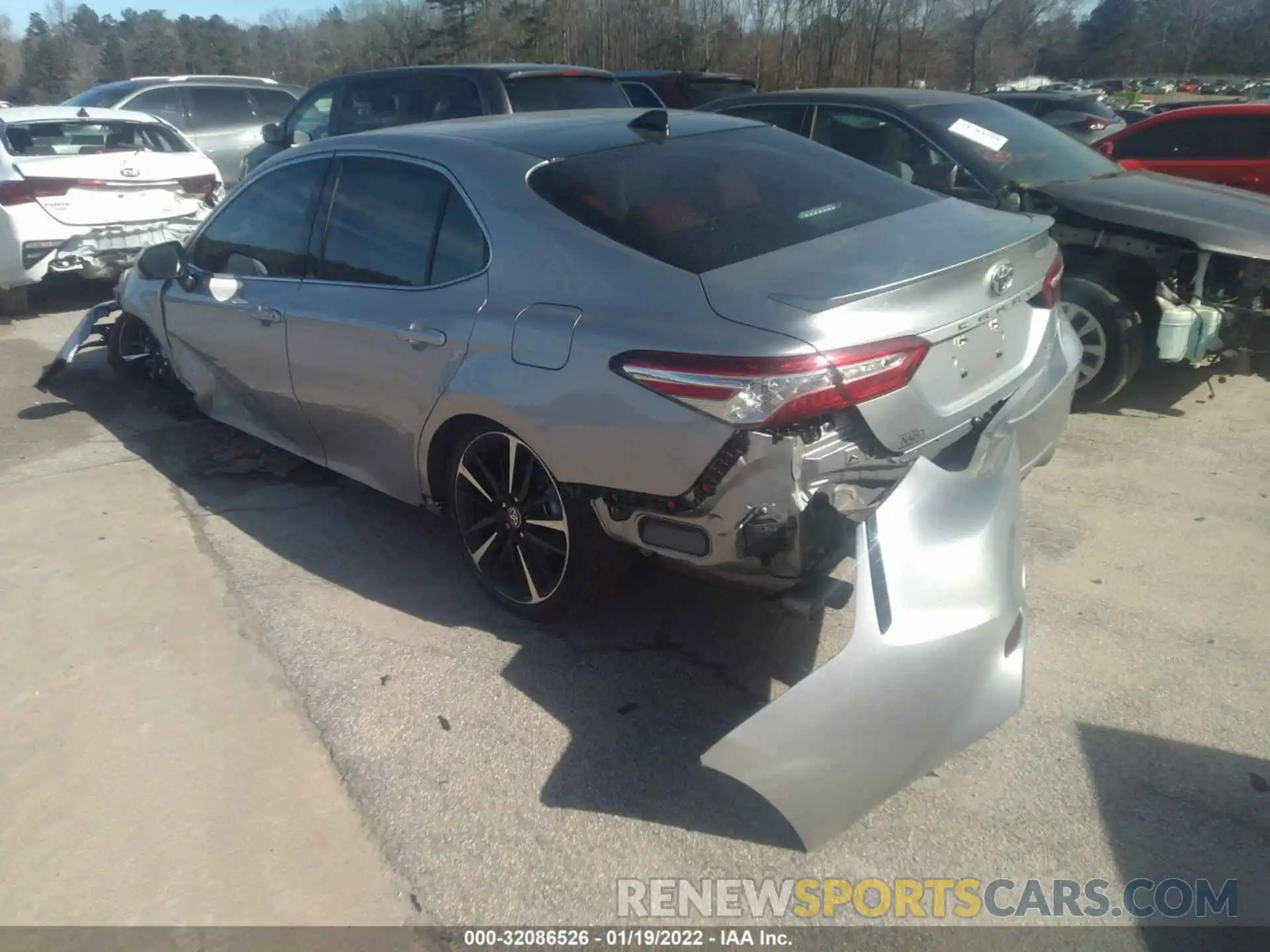 3 Photograph of a damaged car 4T1K61AK6LU361223 TOYOTA CAMRY 2020