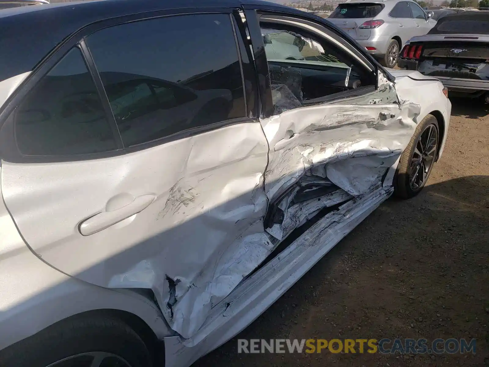 9 Photograph of a damaged car 4T1K61AK6LU361626 TOYOTA CAMRY 2020