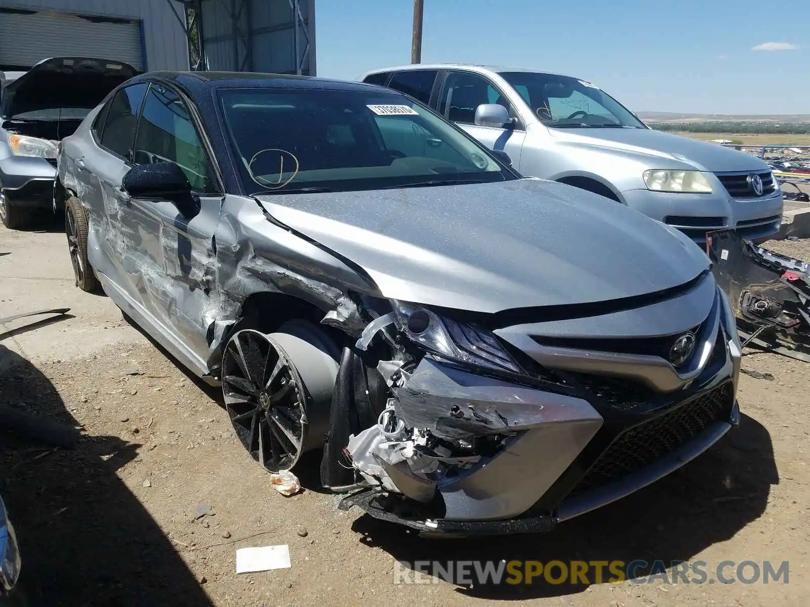 1 Photograph of a damaged car 4T1K61AK6LU365269 TOYOTA CAMRY 2020