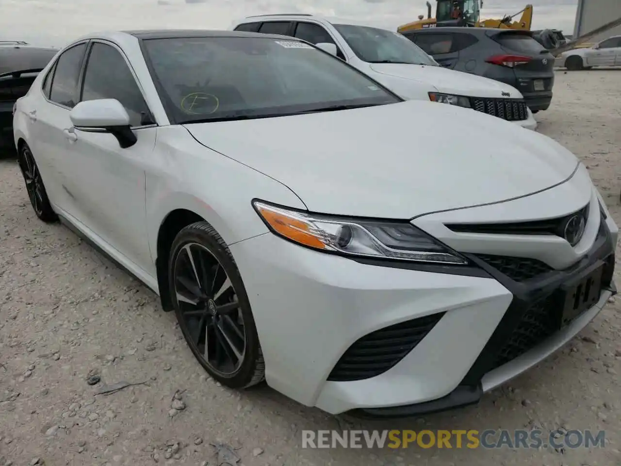 1 Photograph of a damaged car 4T1K61AK6LU368611 TOYOTA CAMRY 2020