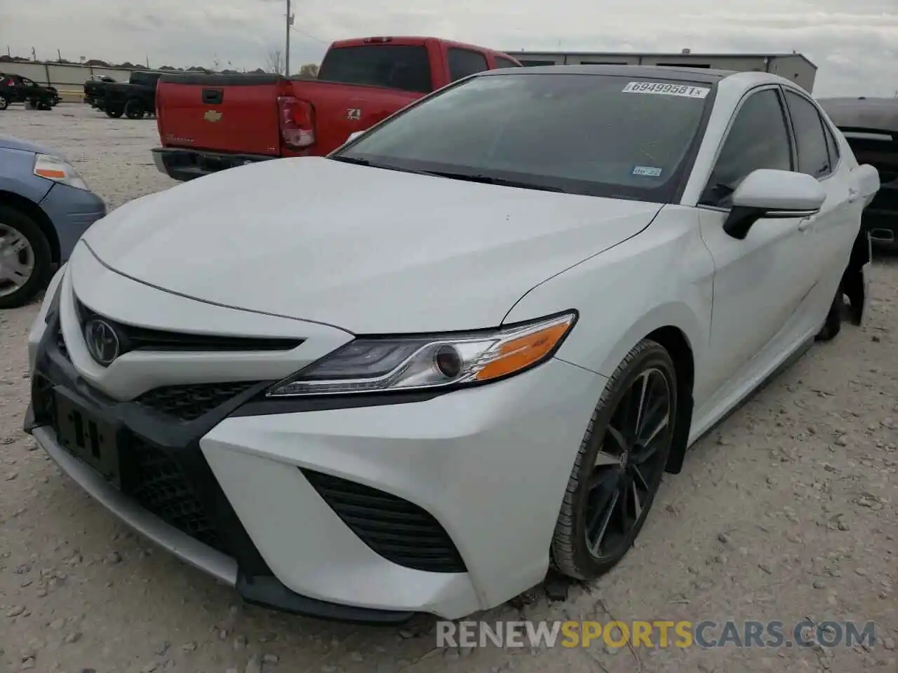 2 Photograph of a damaged car 4T1K61AK6LU368611 TOYOTA CAMRY 2020