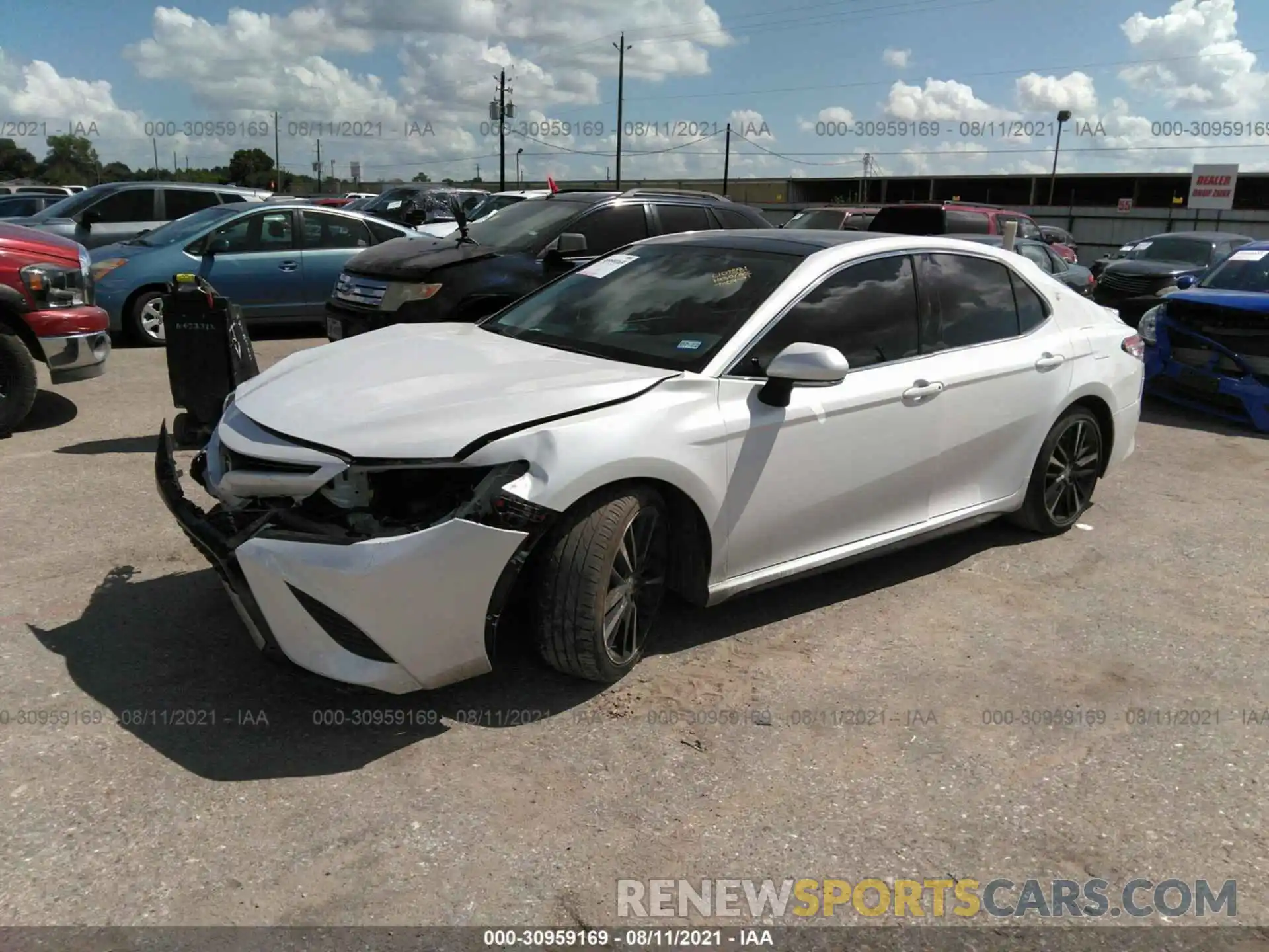 2 Photograph of a damaged car 4T1K61AK6LU372528 TOYOTA CAMRY 2020