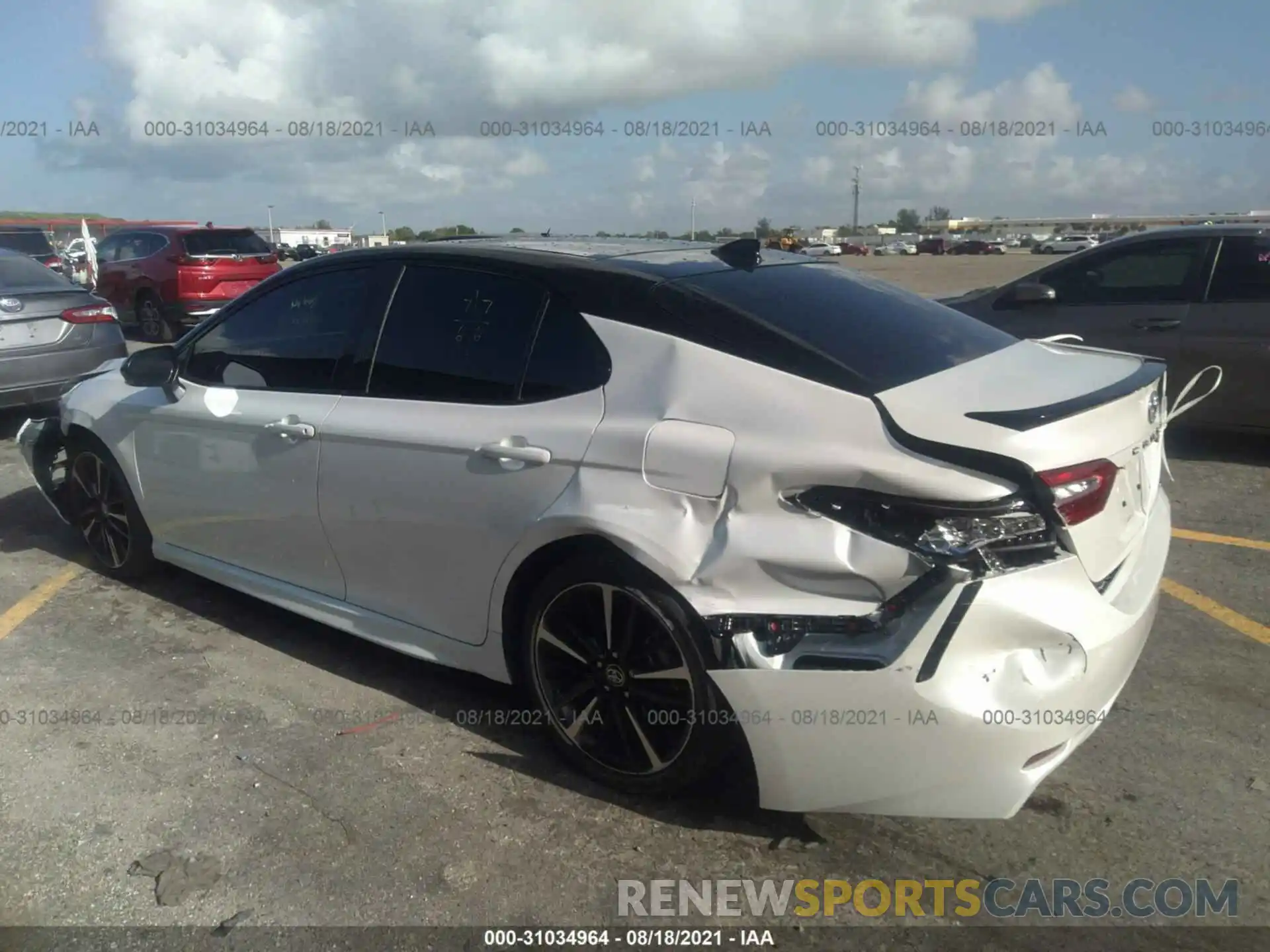 3 Photograph of a damaged car 4T1K61AK6LU374523 TOYOTA CAMRY 2020