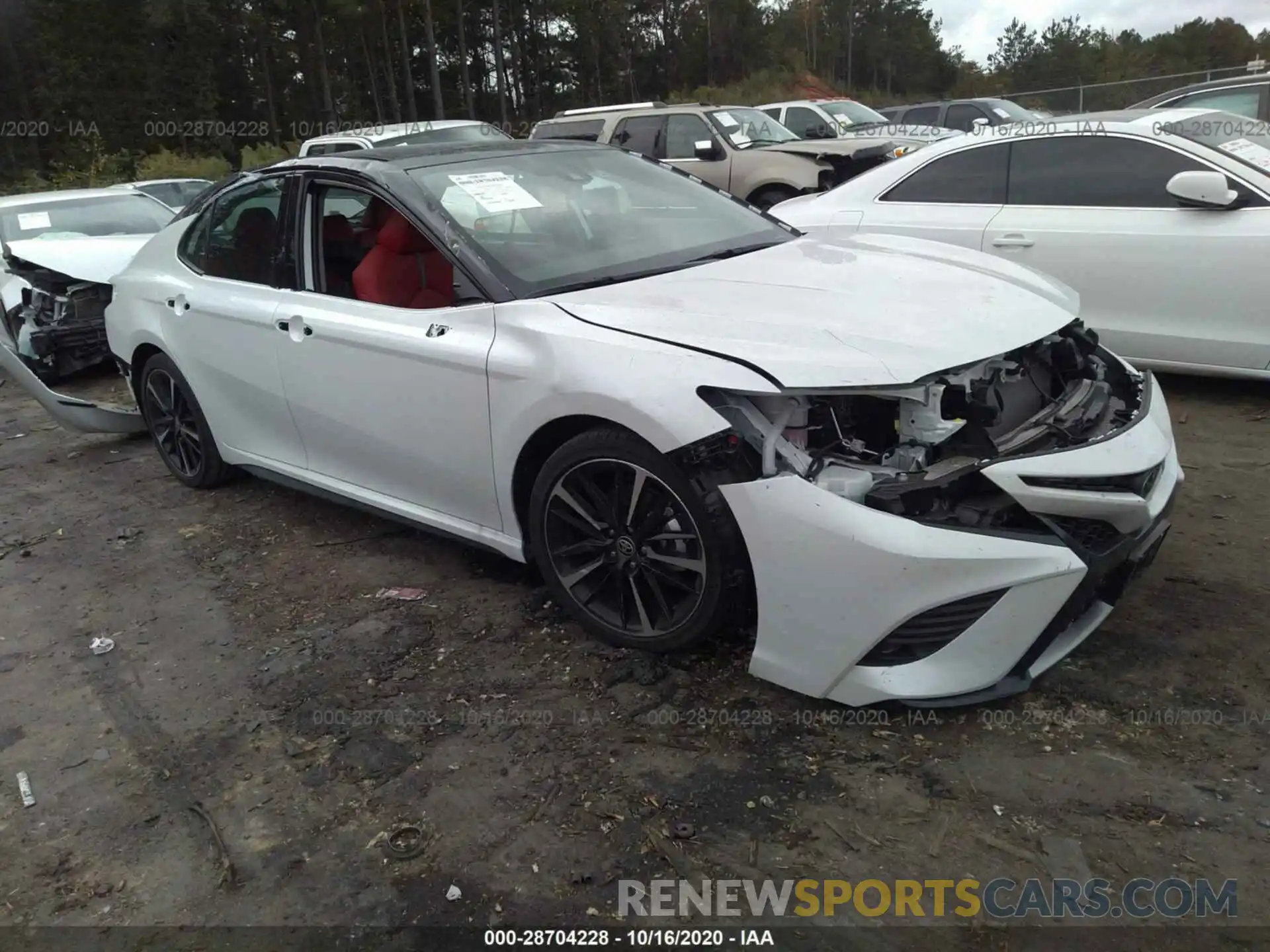 1 Photograph of a damaged car 4T1K61AK6LU377096 TOYOTA CAMRY 2020