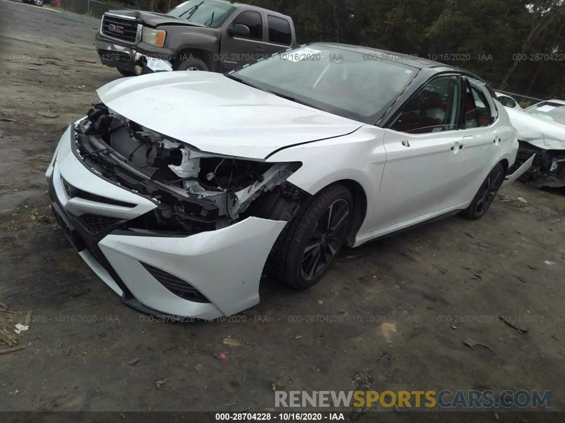 2 Photograph of a damaged car 4T1K61AK6LU377096 TOYOTA CAMRY 2020