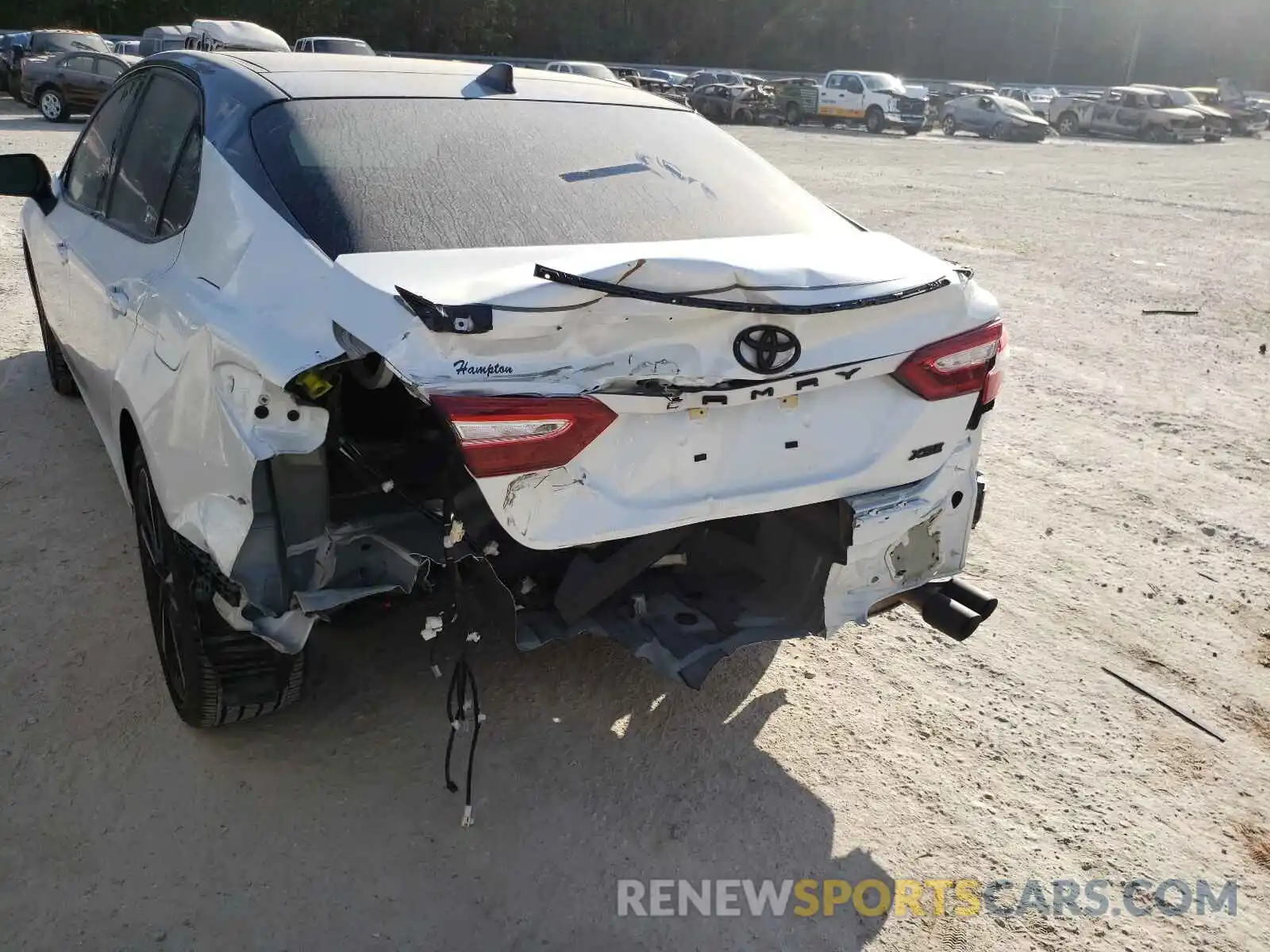 9 Photograph of a damaged car 4T1K61AK6LU379351 TOYOTA CAMRY 2020