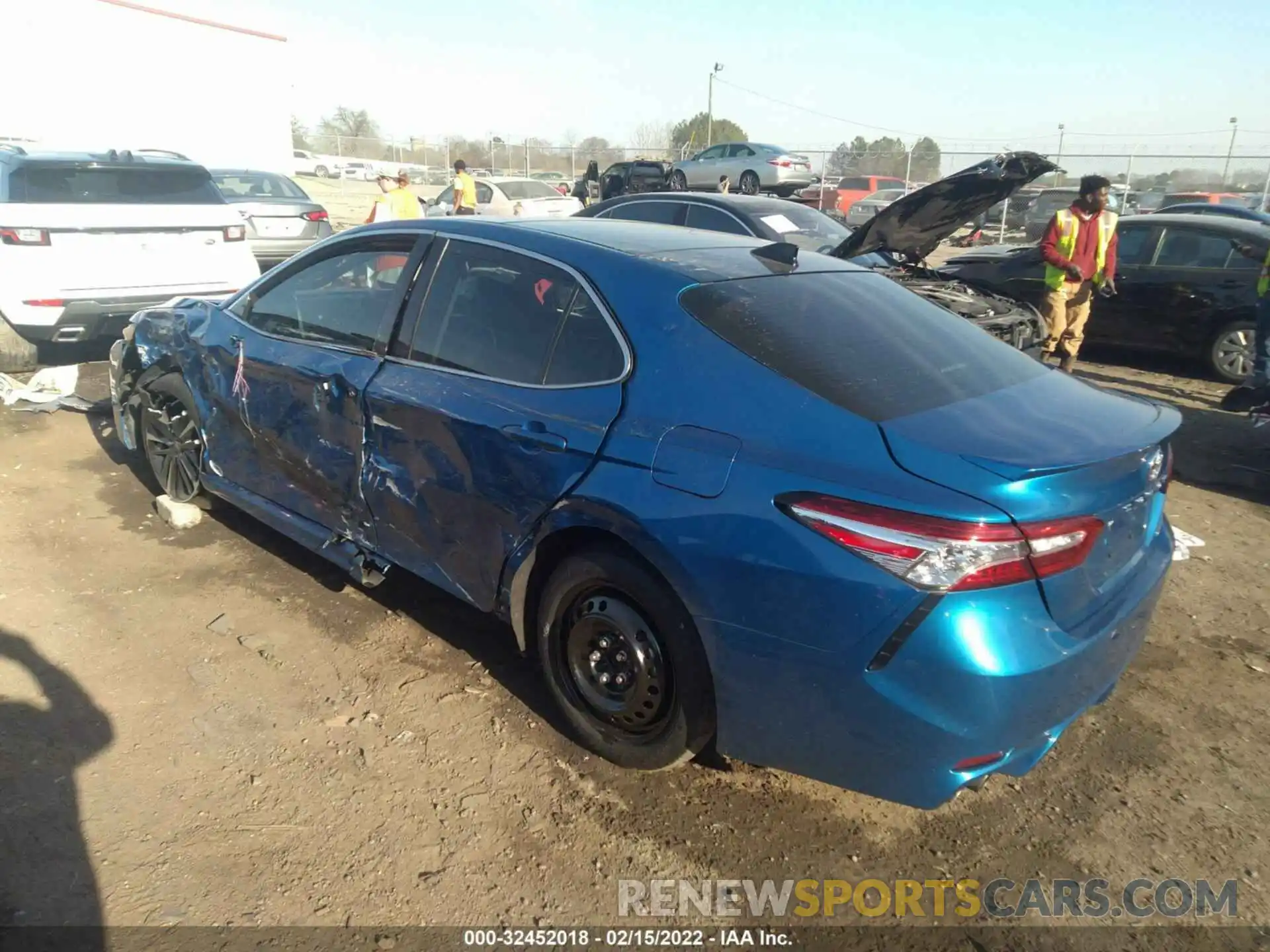 3 Photograph of a damaged car 4T1K61AK6LU382282 TOYOTA CAMRY 2020